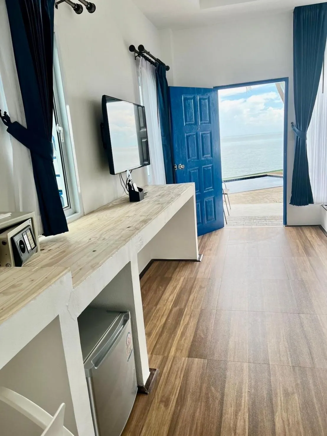 TV and multimedia in Three Trees Samui Resort - Sarocha Villa