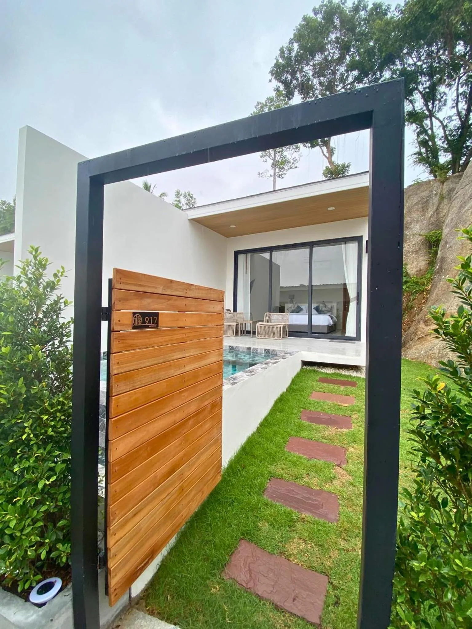Swimming pool in Three Trees Samui Resort - Sarocha Villa