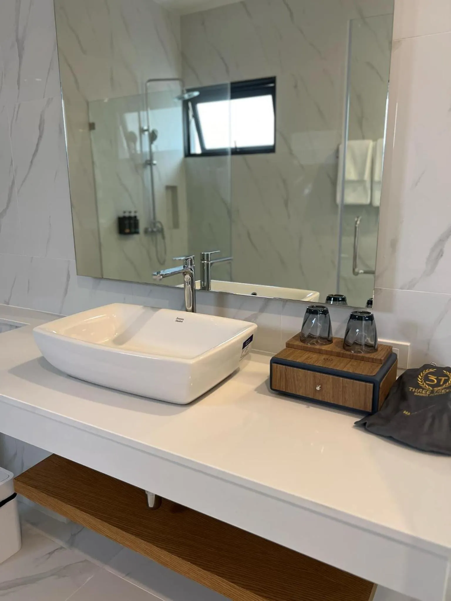 Bathroom in Three Trees Samui Resort - Sarocha Villa