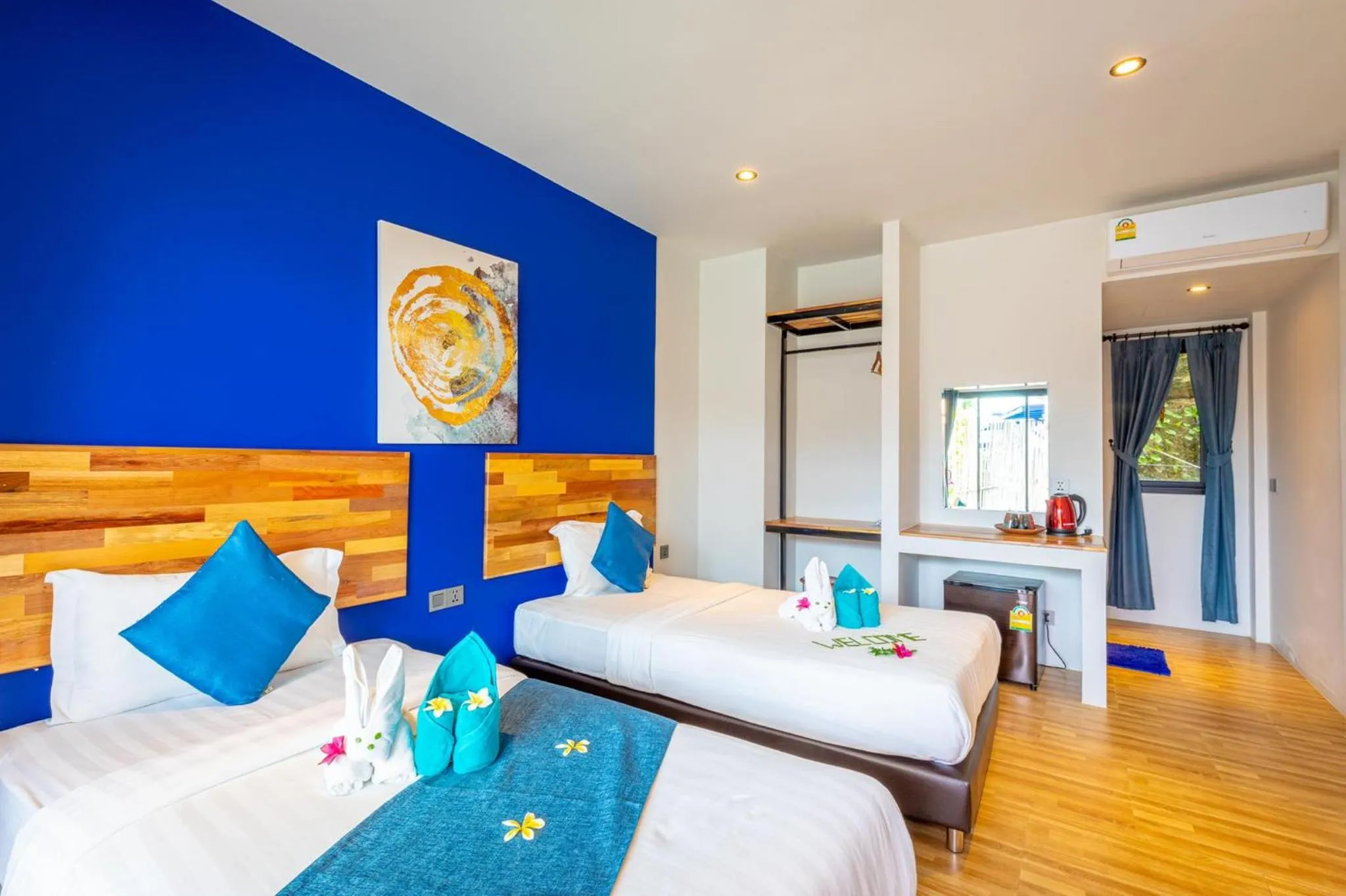 Photo of the whole room, Bed in Three Trees Samui Resort - Sarocha Villa