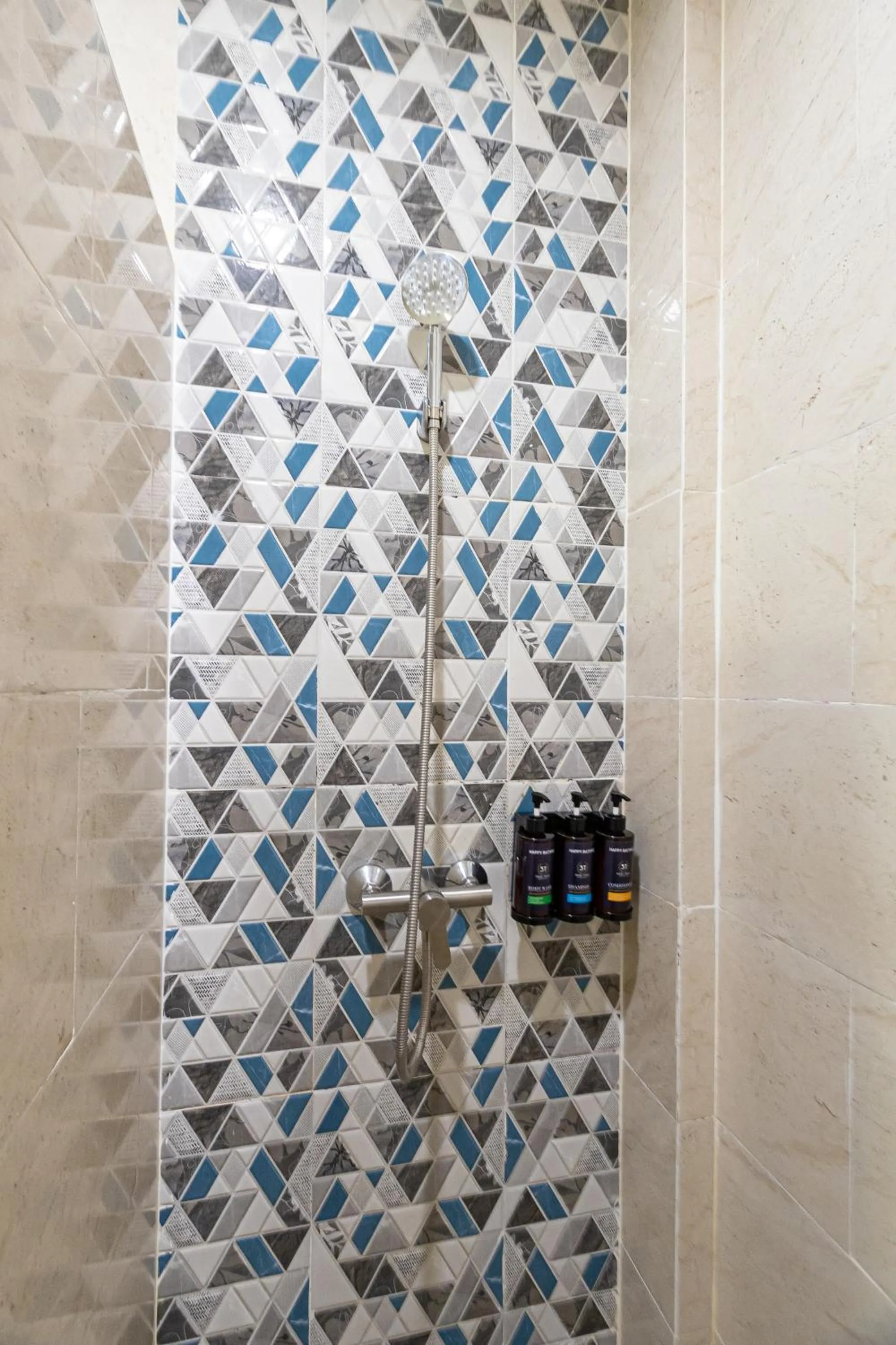 Bathroom in Three Trees Samui Resort - Sarocha Villa