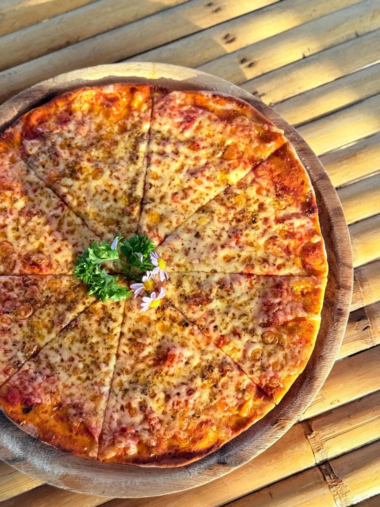 Restaurant/places to eat in Three Trees Samui Resort - Sarocha Villa