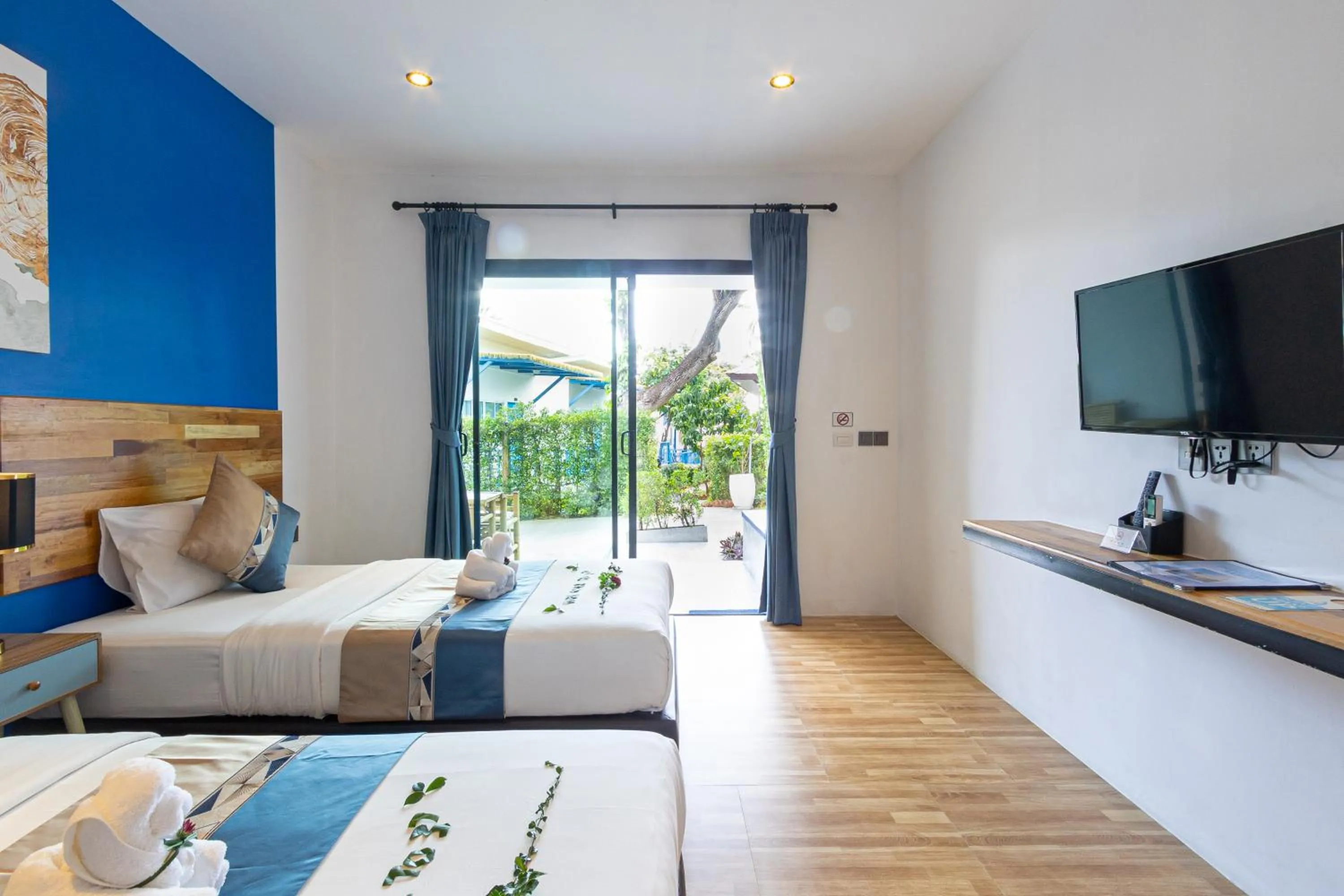 Property building in Three Trees Samui Resort - Sarocha Villa