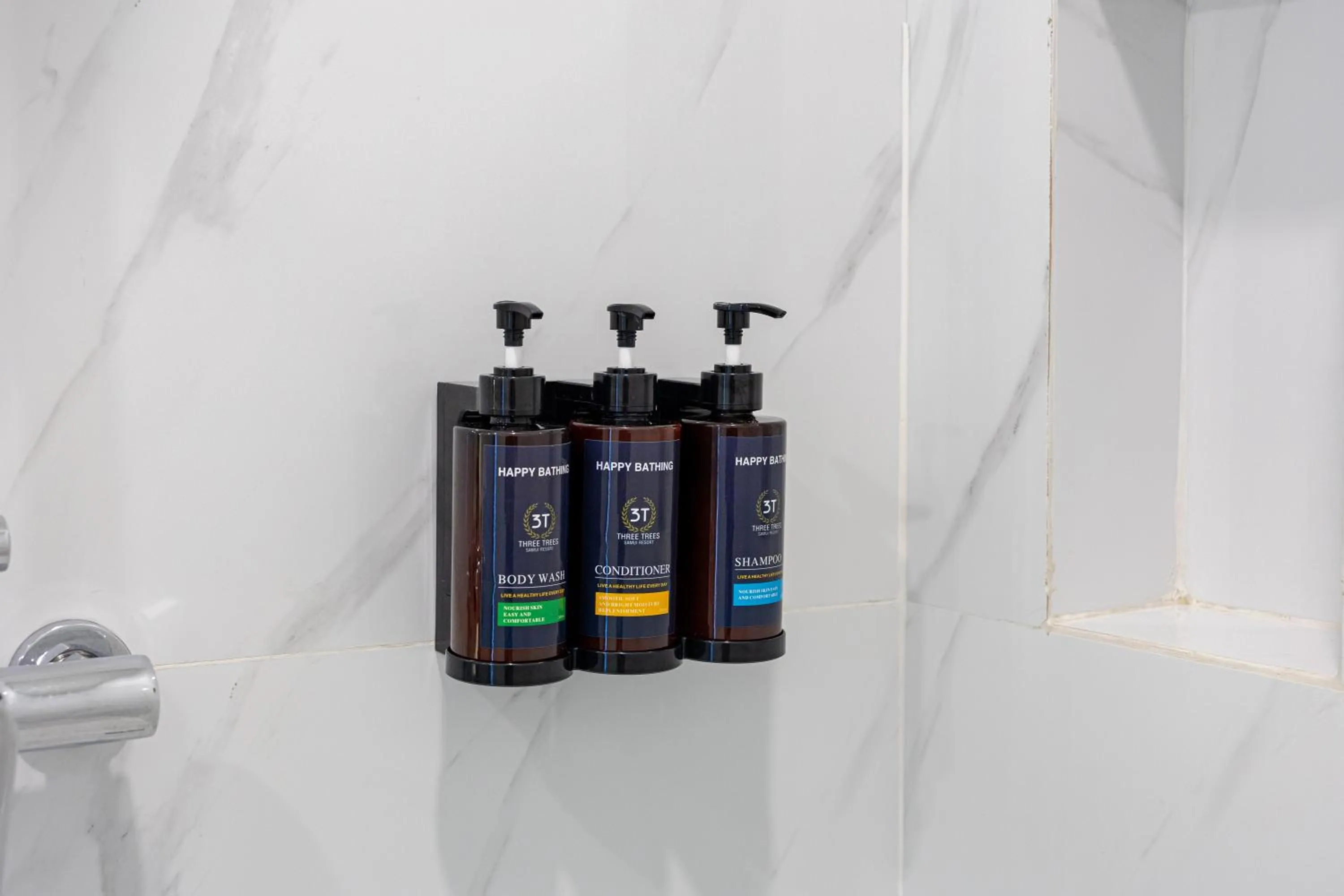 Bathroom in Three Trees Samui Resort - Sarocha Villa