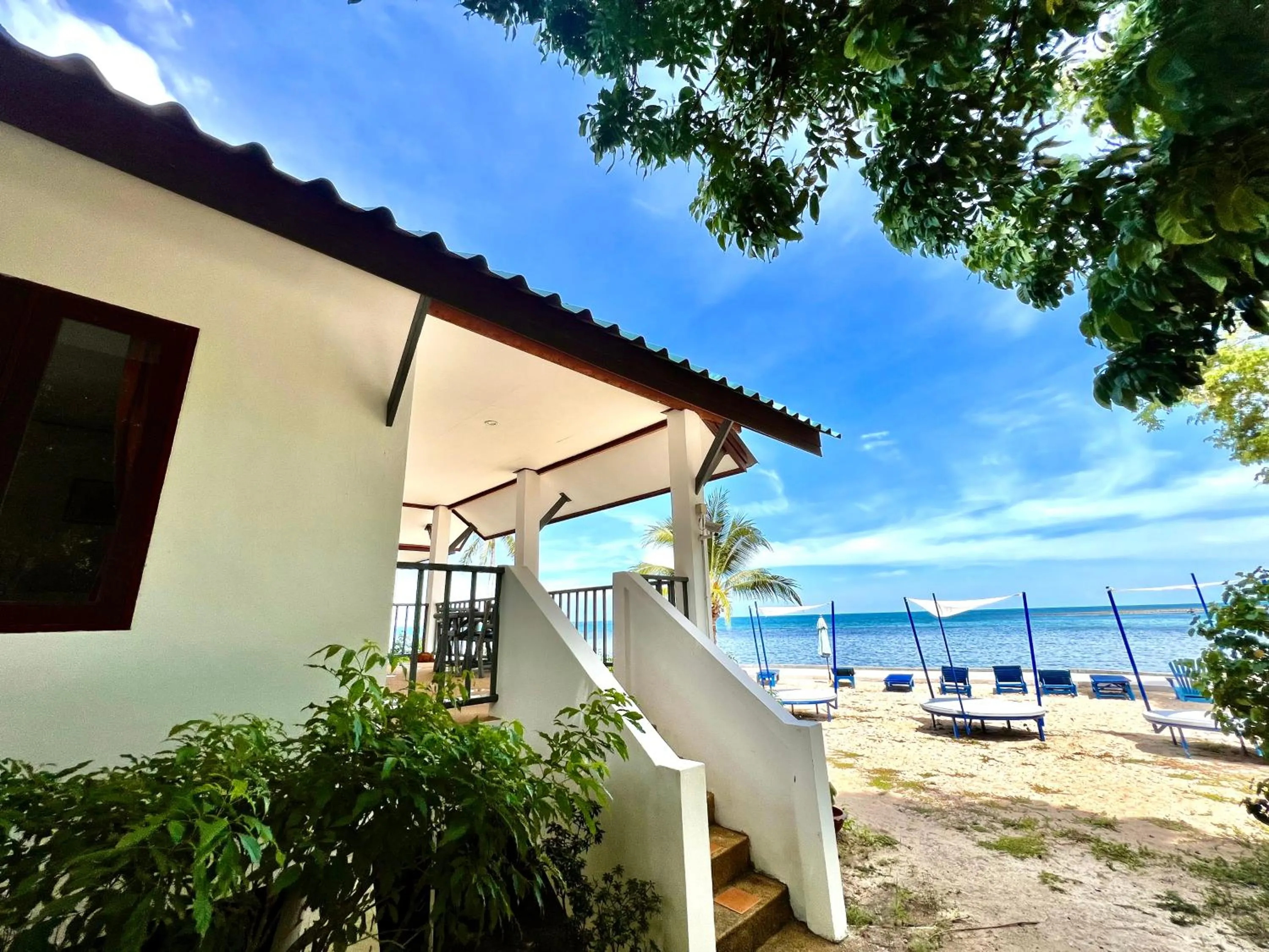 Balcony/Terrace in Three Trees Samui Resort - Sarocha Villa