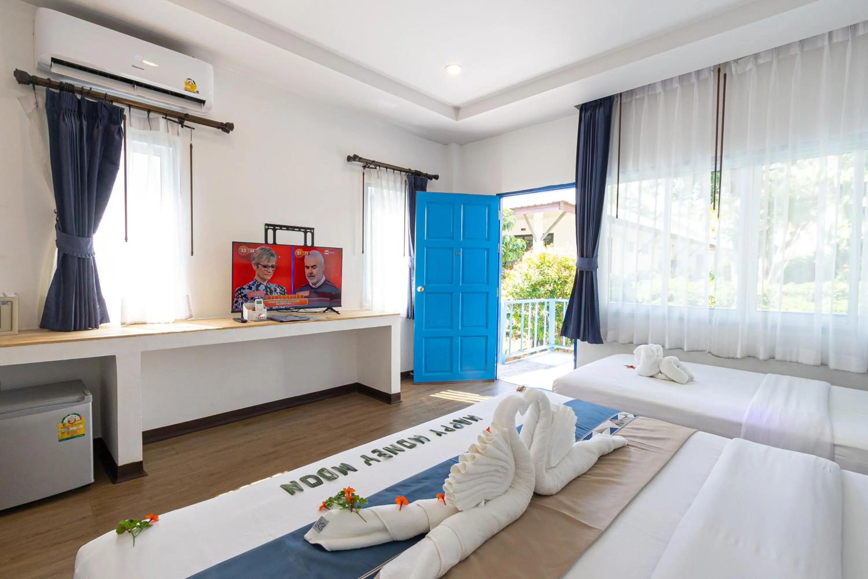 Property building, Bed in Three Trees Samui Resort - Sarocha Villa