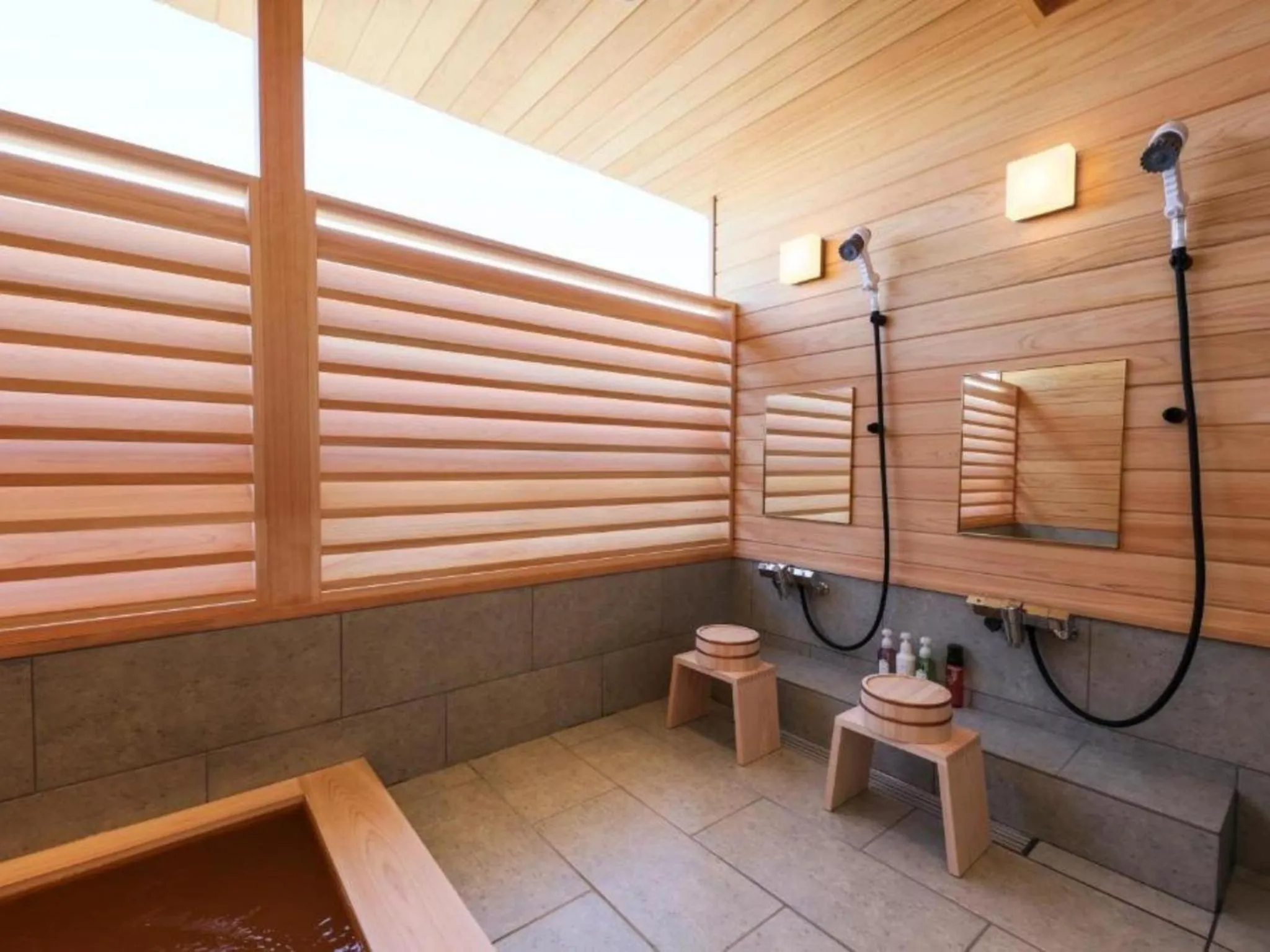 Shower in Arima Hot Spring Ryokan Hanamusubi