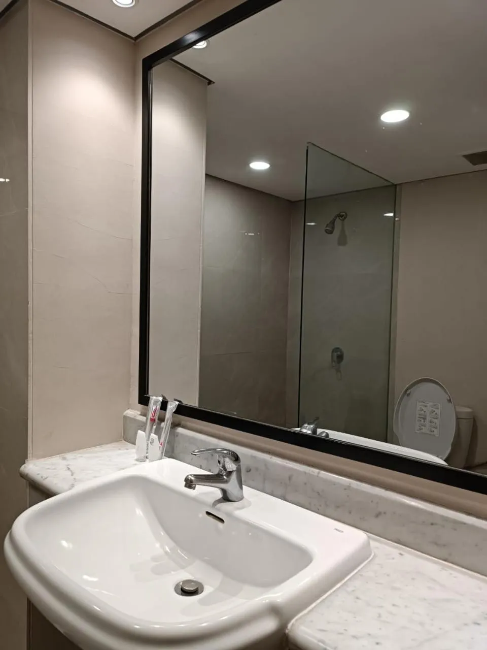 Grand Tropic Suites Hotel