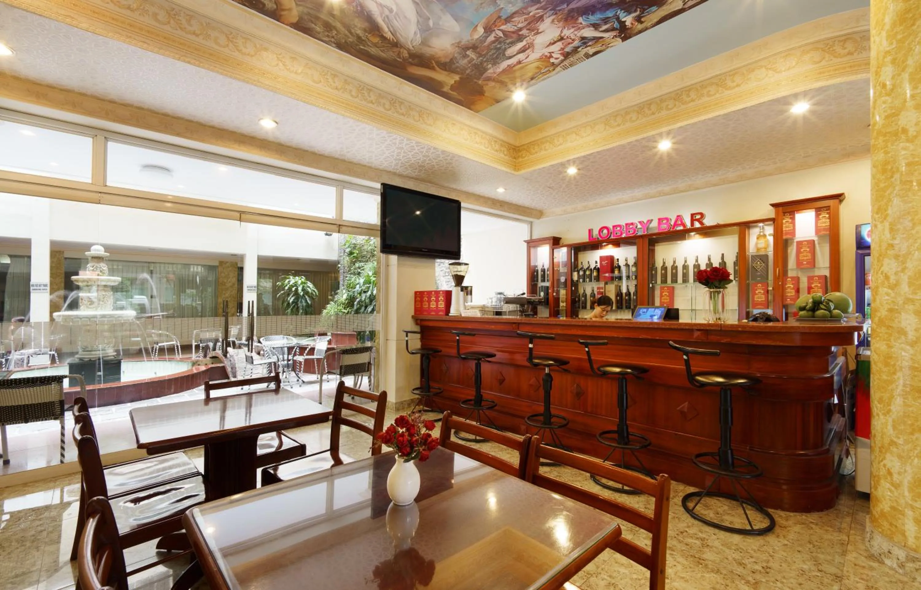 Lounge or bar in Victory Sai Gon Hotel