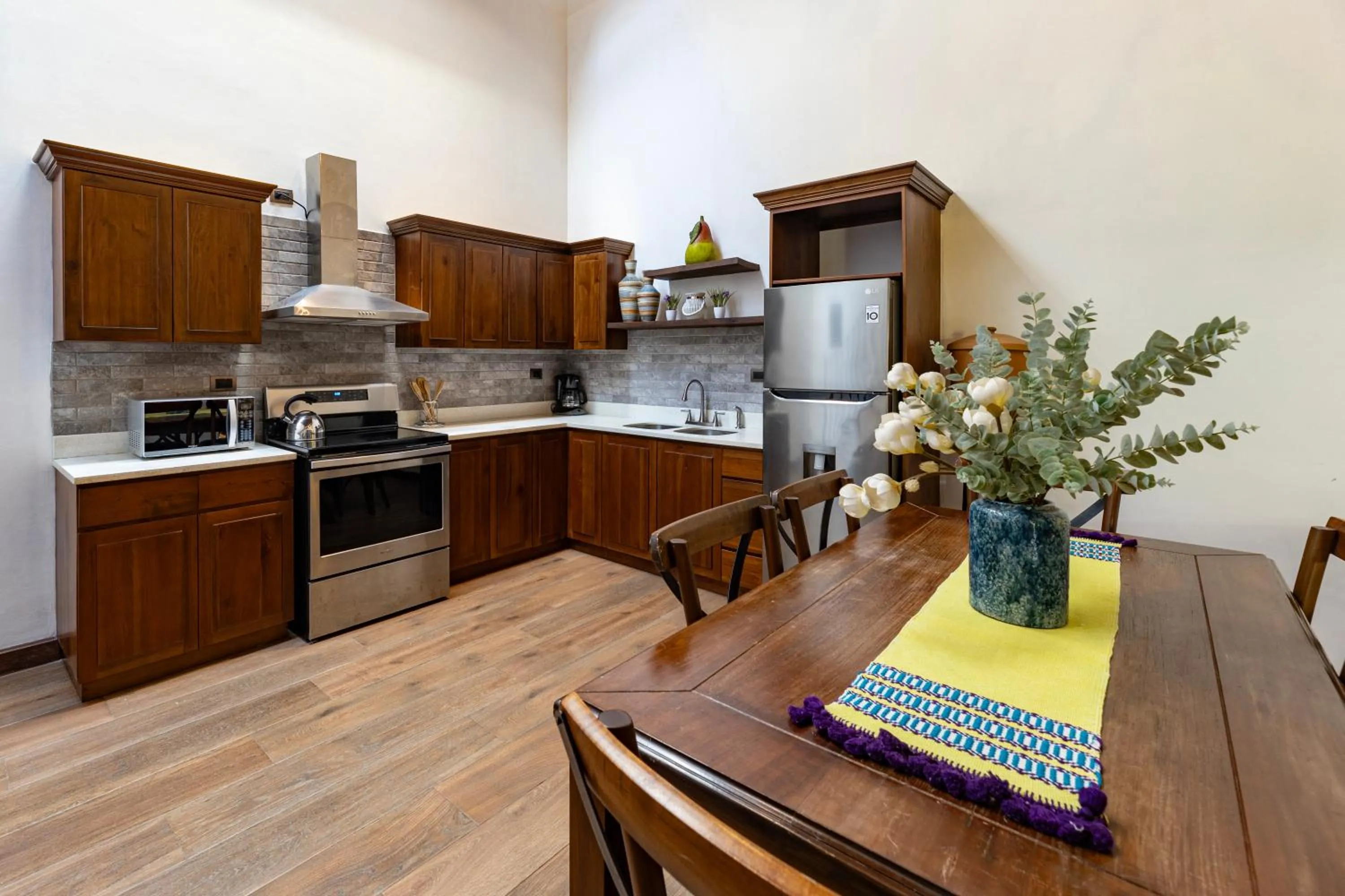 Kitchen or kitchenette in Casa Faustina Boutique Hotel