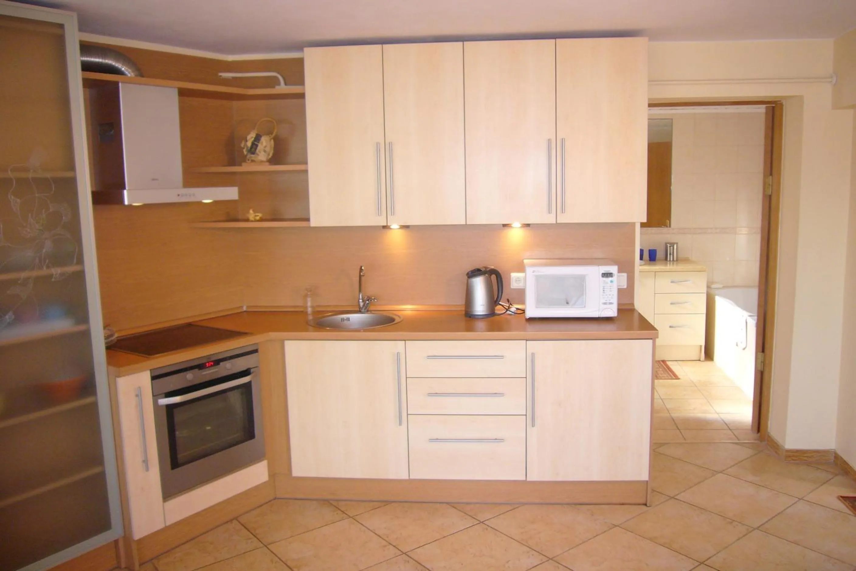 Kitchen or kitchenette in Family