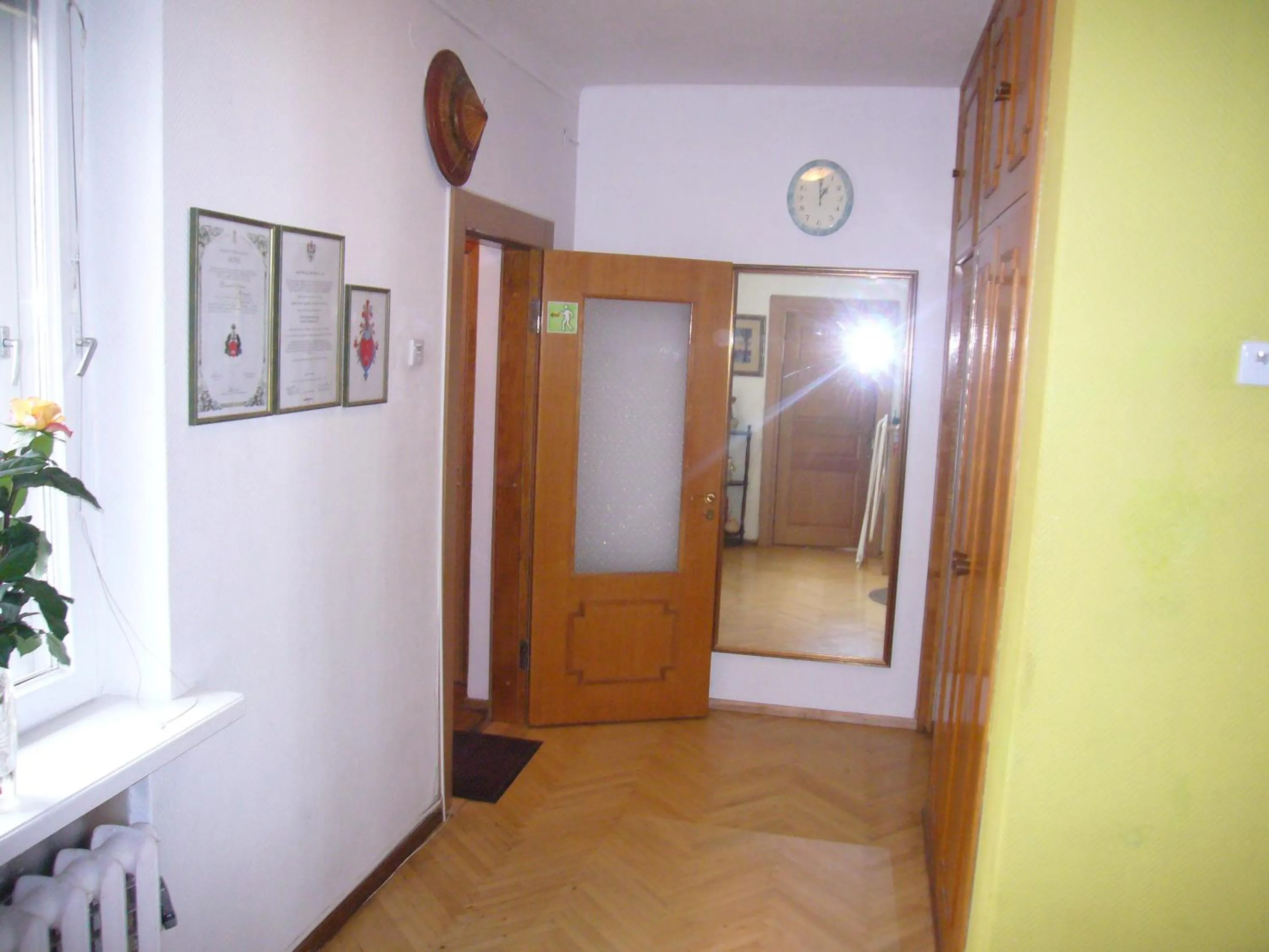 Lobby or reception in Family