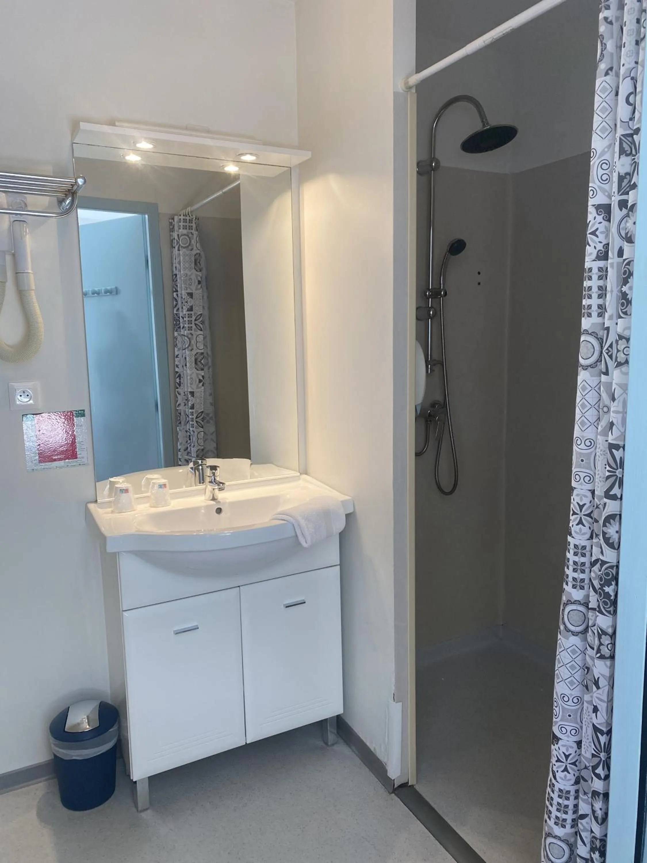 Bathroom in FastHôtel Mont de Marsan - Un Hôtel FH Collection