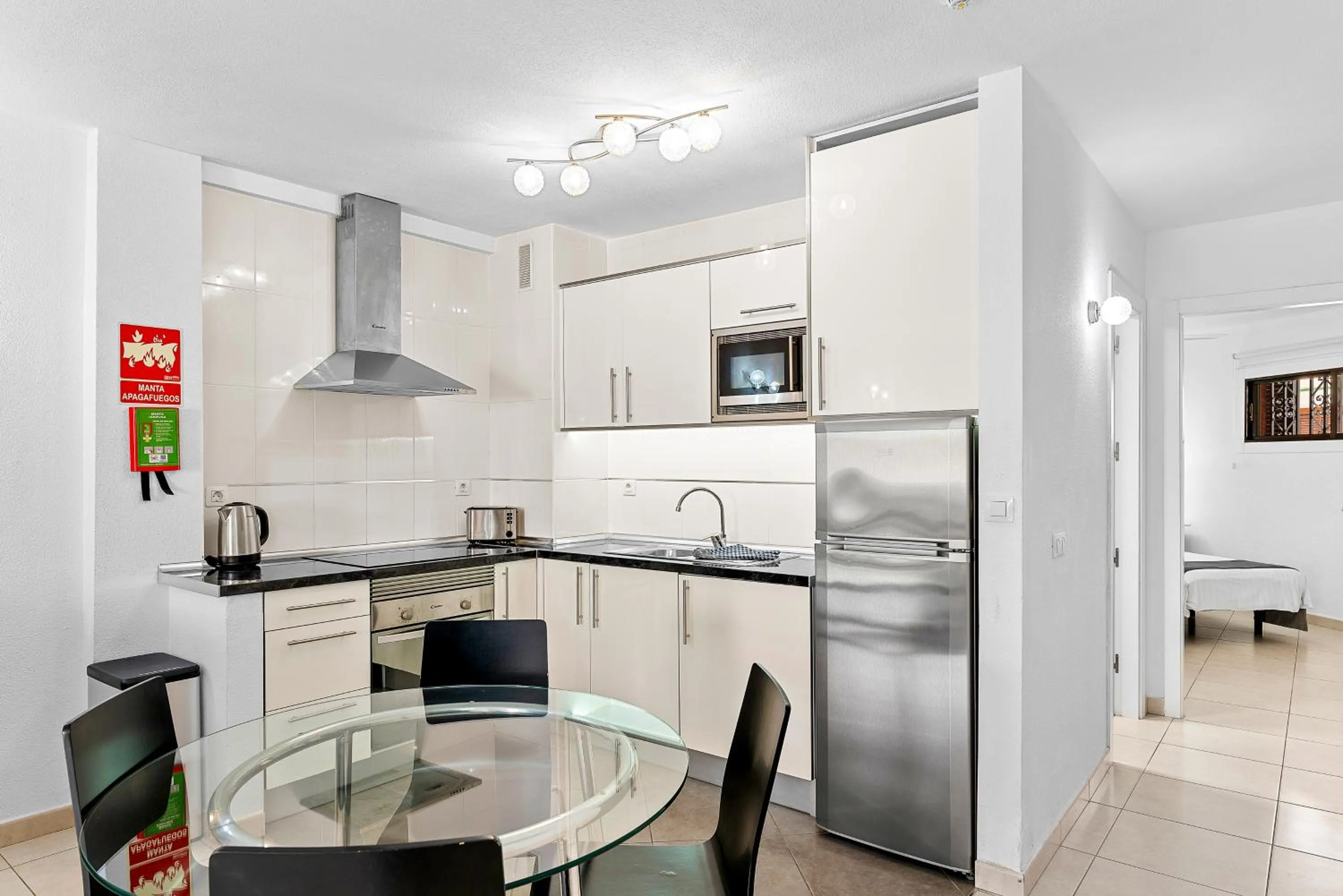 Kitchen or kitchenette in Paloma Beach Apartments