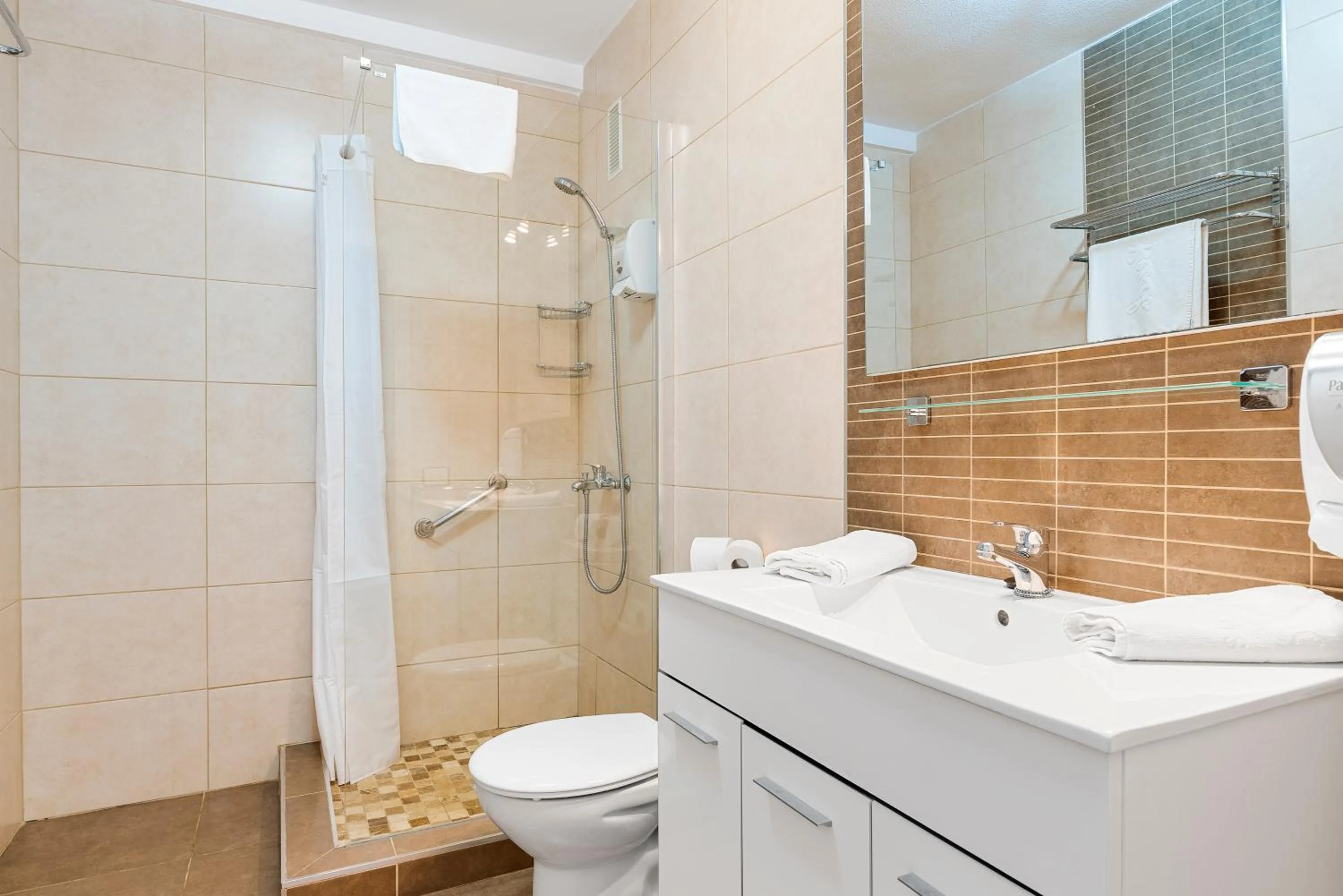 Bathroom in Paloma Beach Apartments