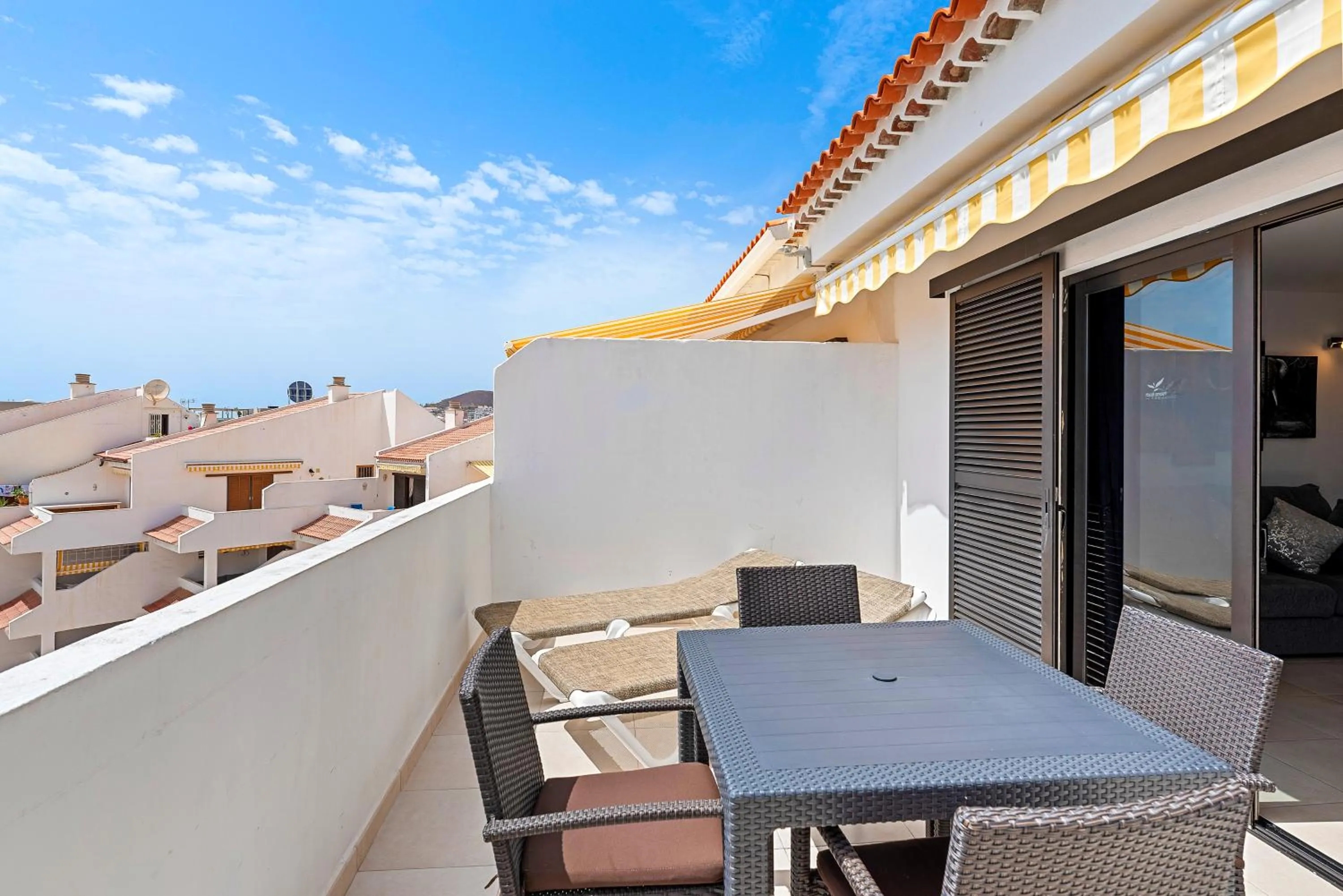 Balcony/Terrace in Paloma Beach Apartments