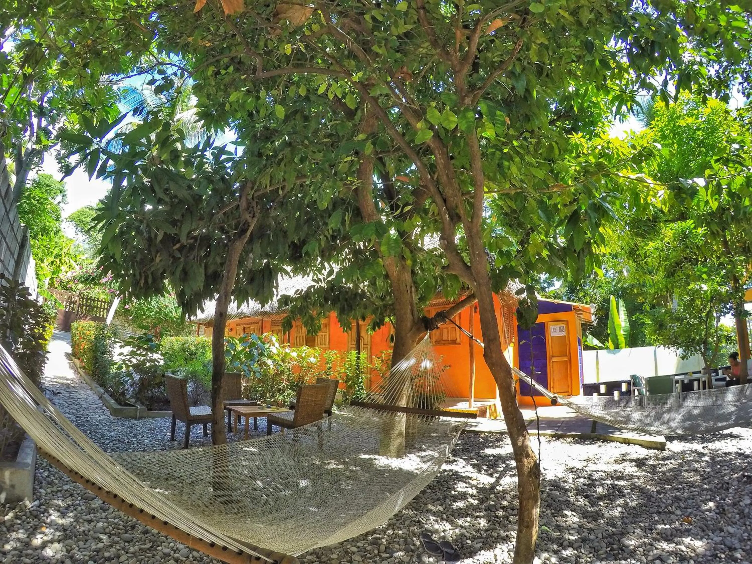 coin perdu guest house