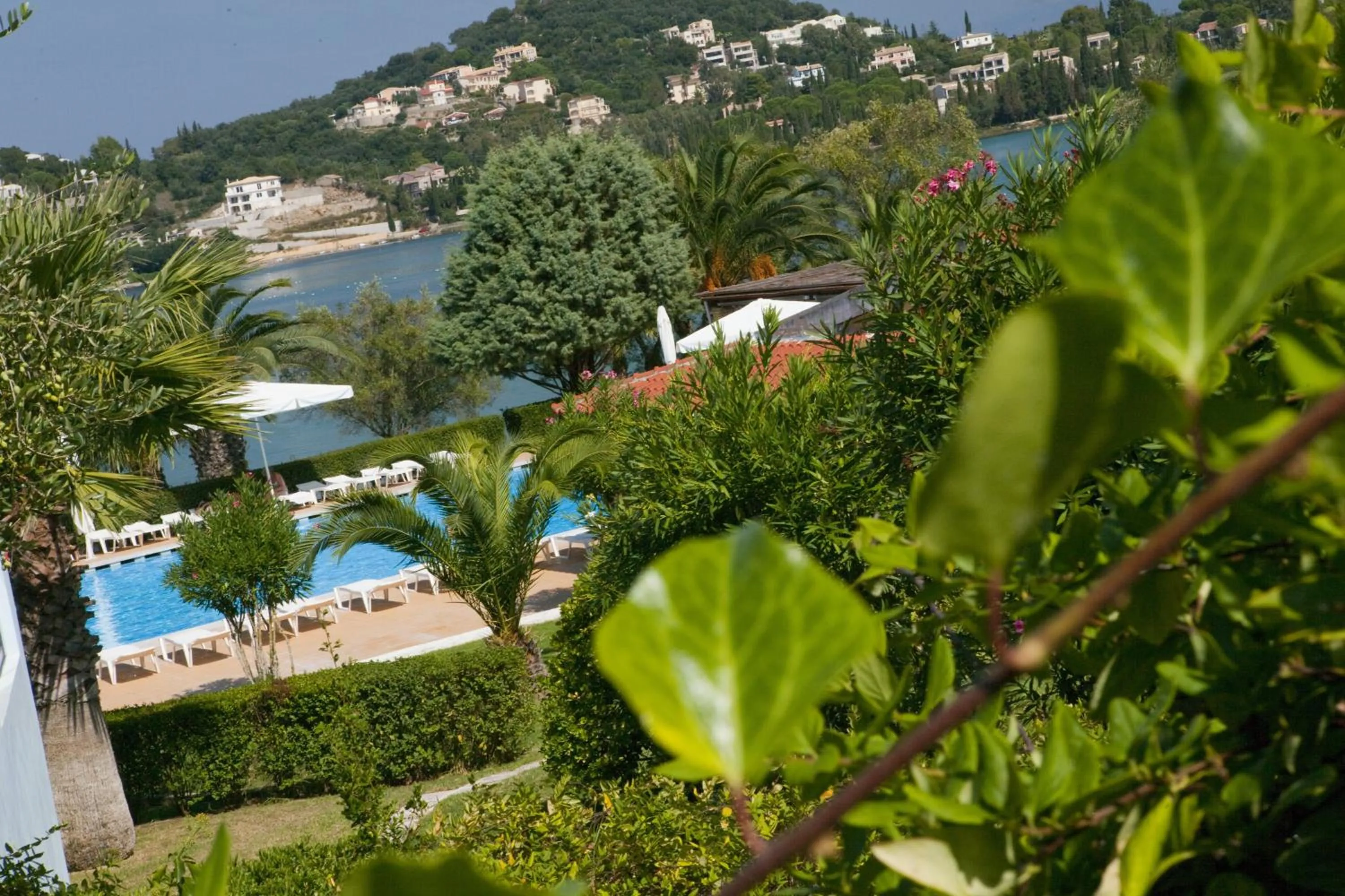 Area and facilities in Govino Bay