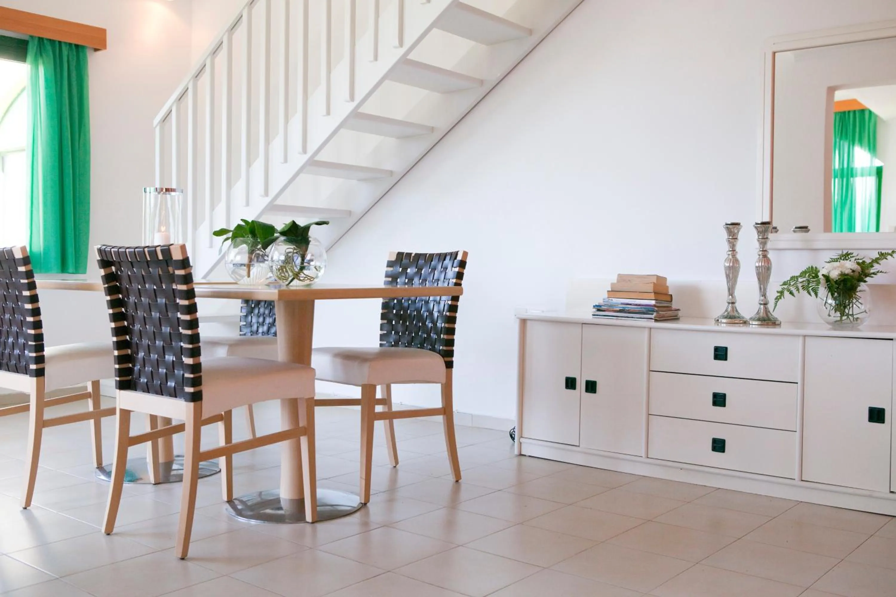 Dining area in Govino Bay