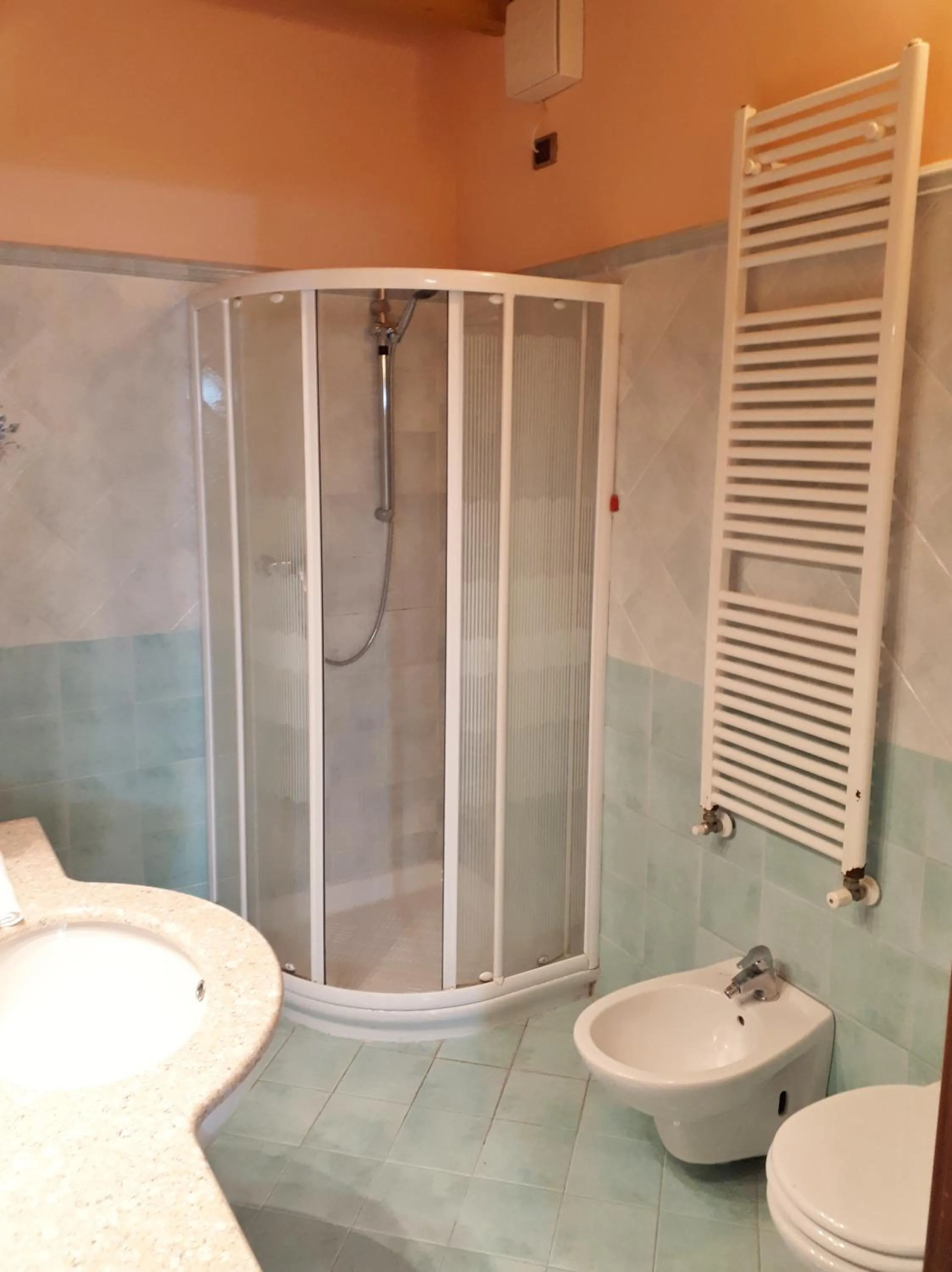 Shower in Albergo La Quiete