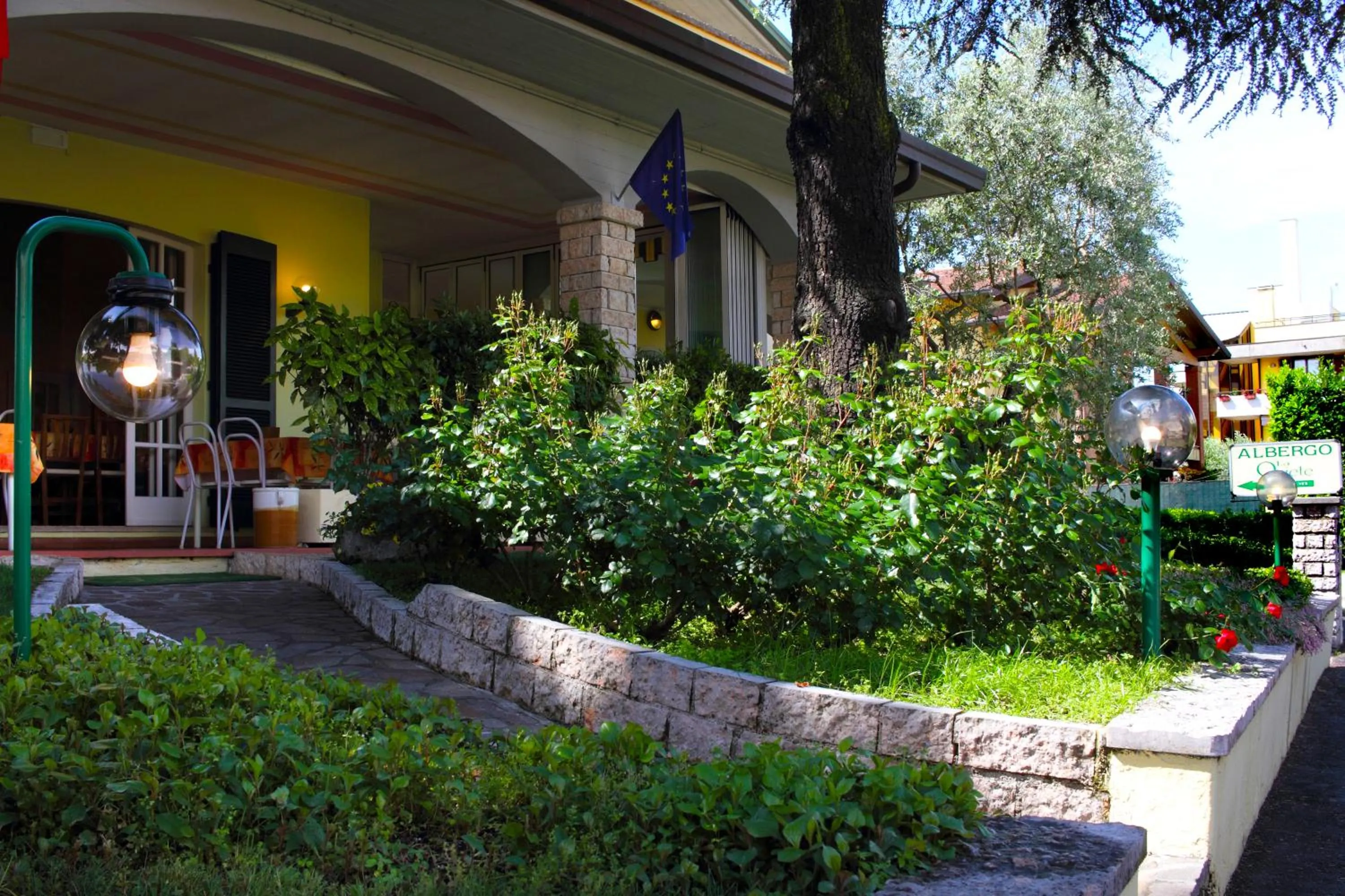 Facade/entrance in Albergo La Quiete