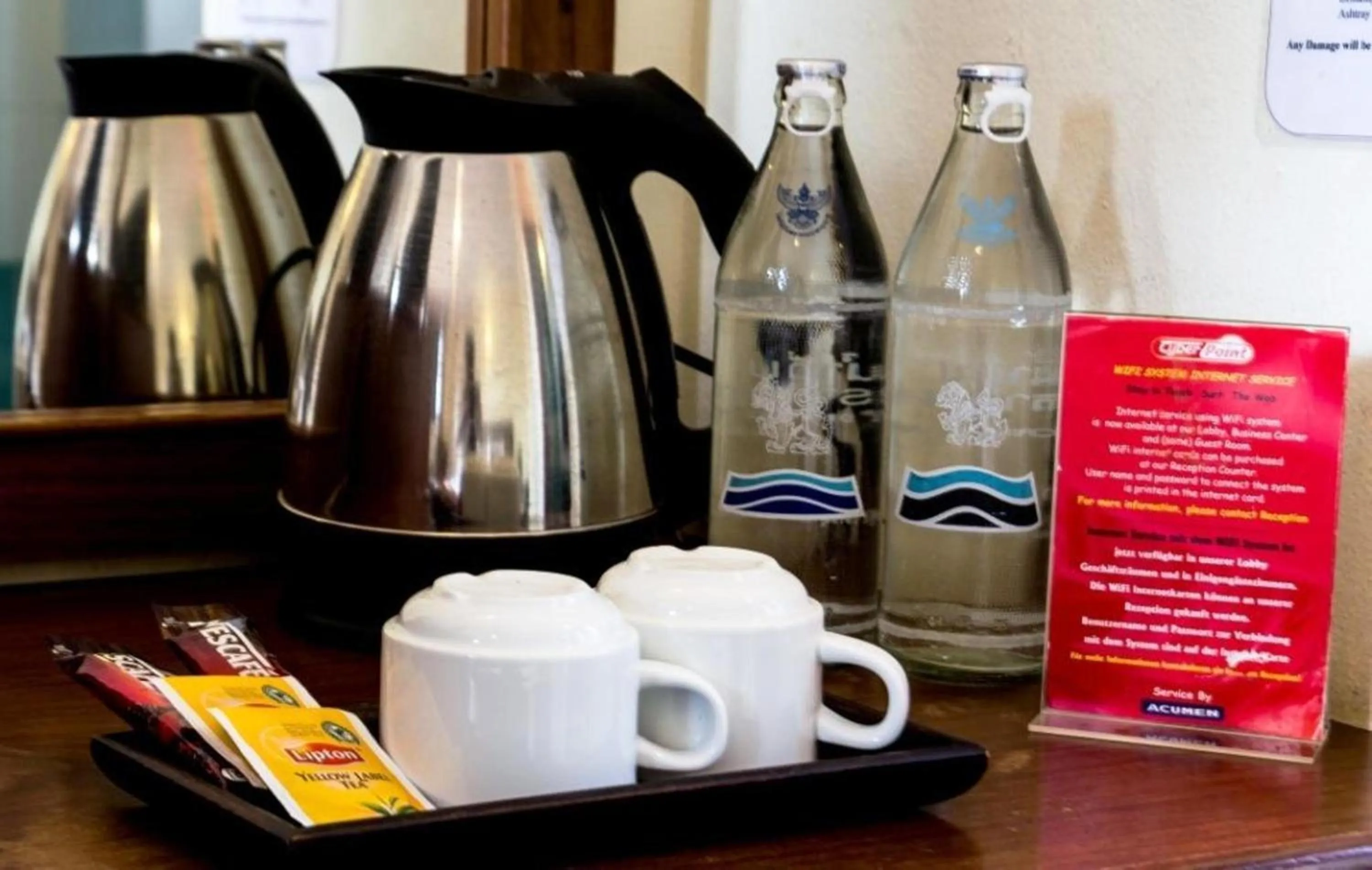 Coffee/tea facilities in Hathai House