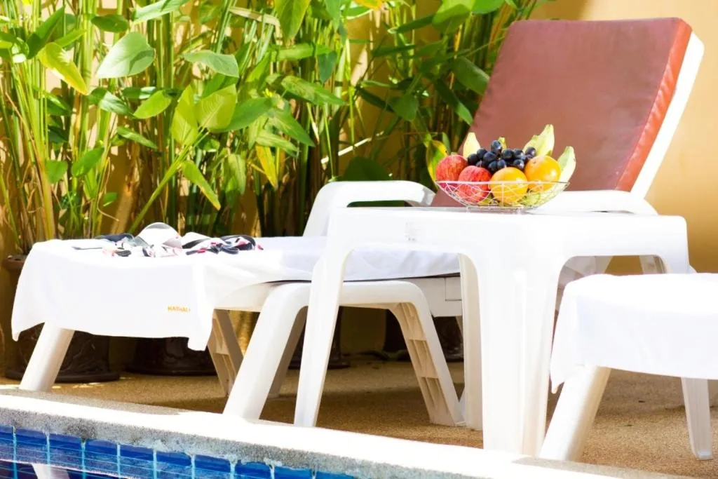 Swimming pool in Hathai House