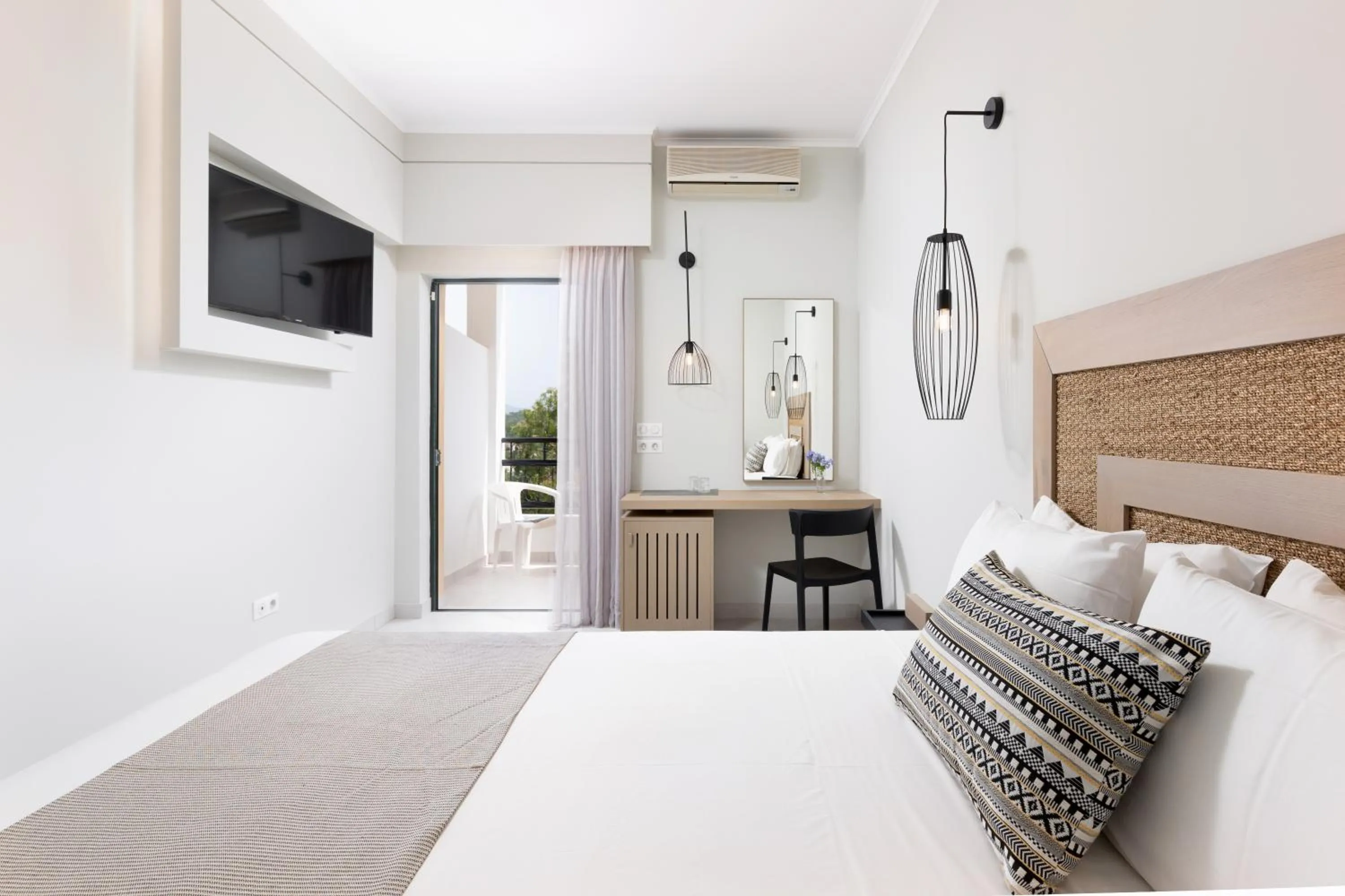 Bed in Paradise Hotel Corfu