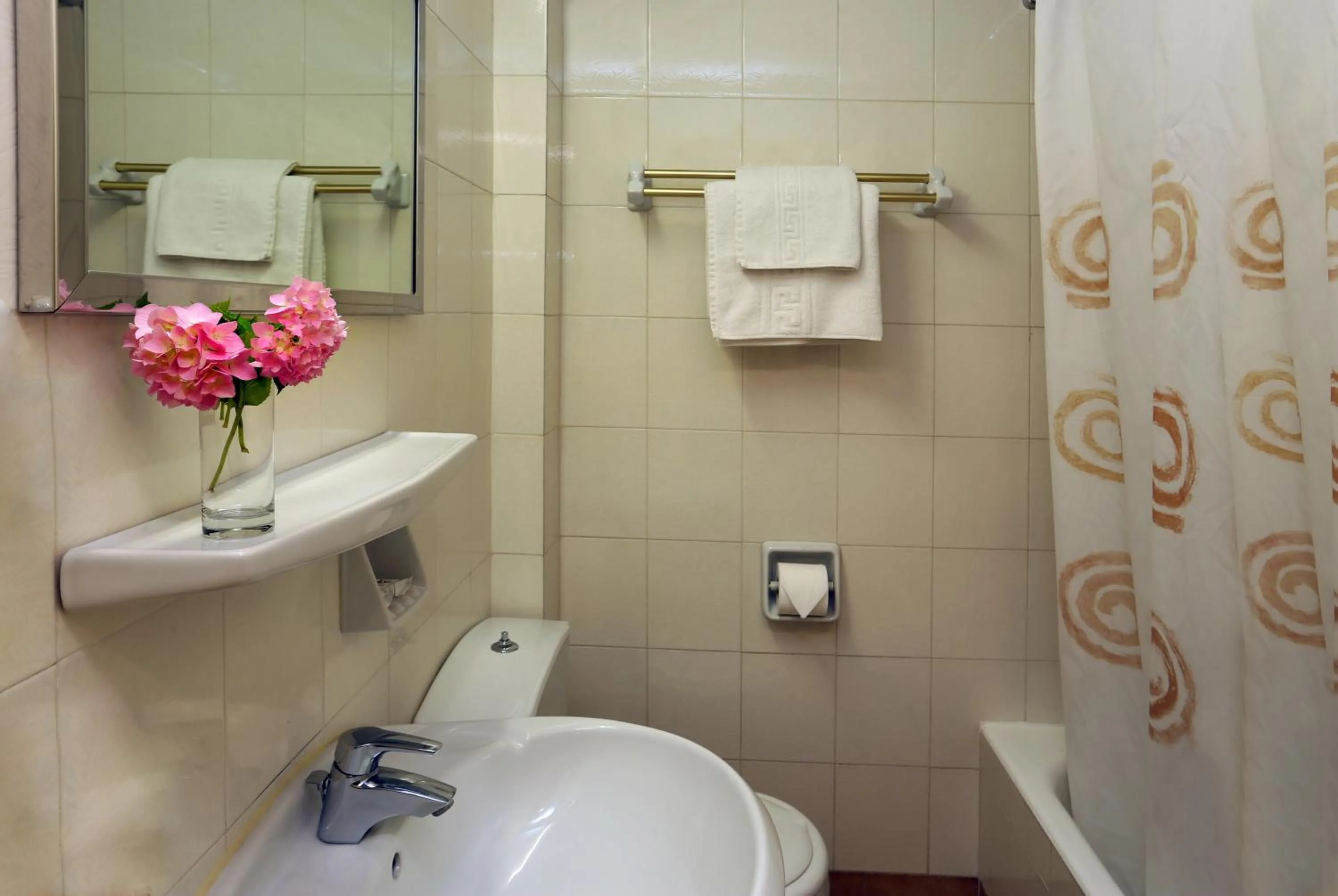 Bathroom in Paradise Hotel Corfu