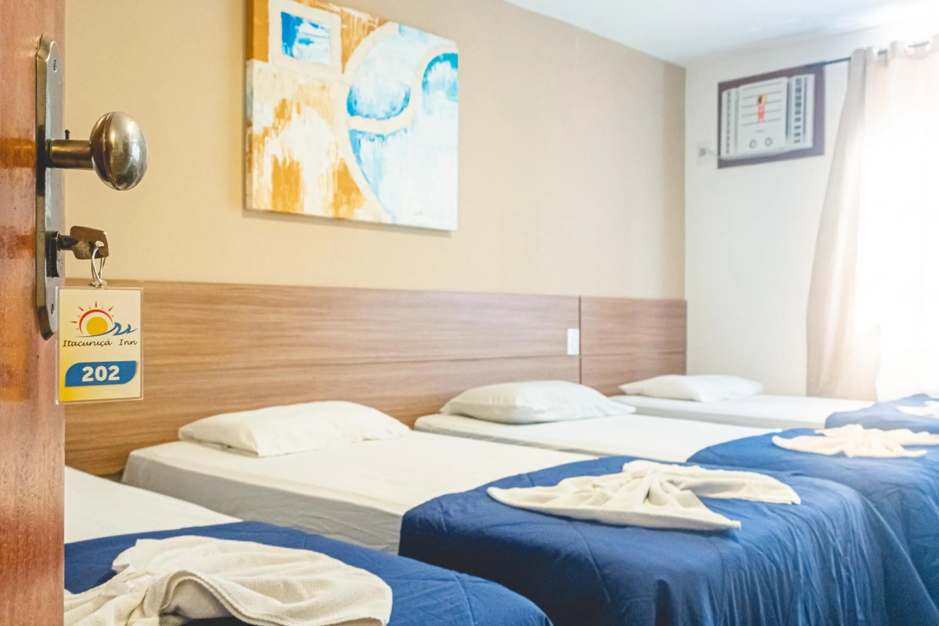 Bed in Itacuruçá Inn