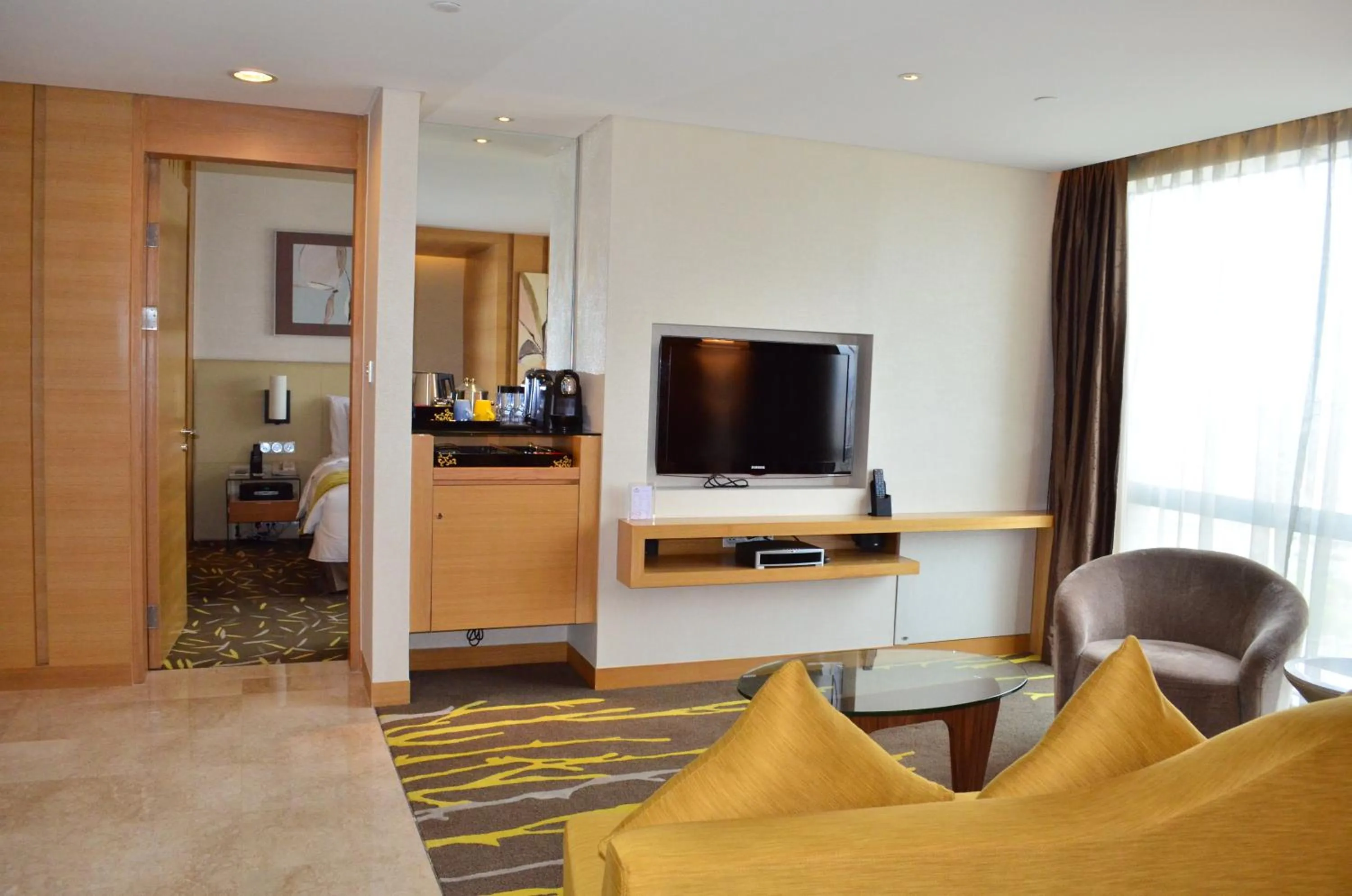 Photo of the whole room in Crowne Plaza Zhongshan Wing On City by IHG