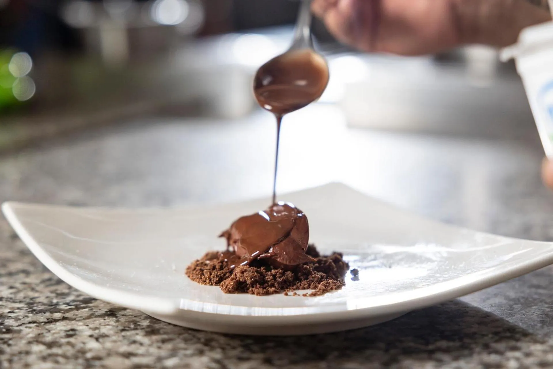 kitchen in Hotel Londra Slow Living Molveno