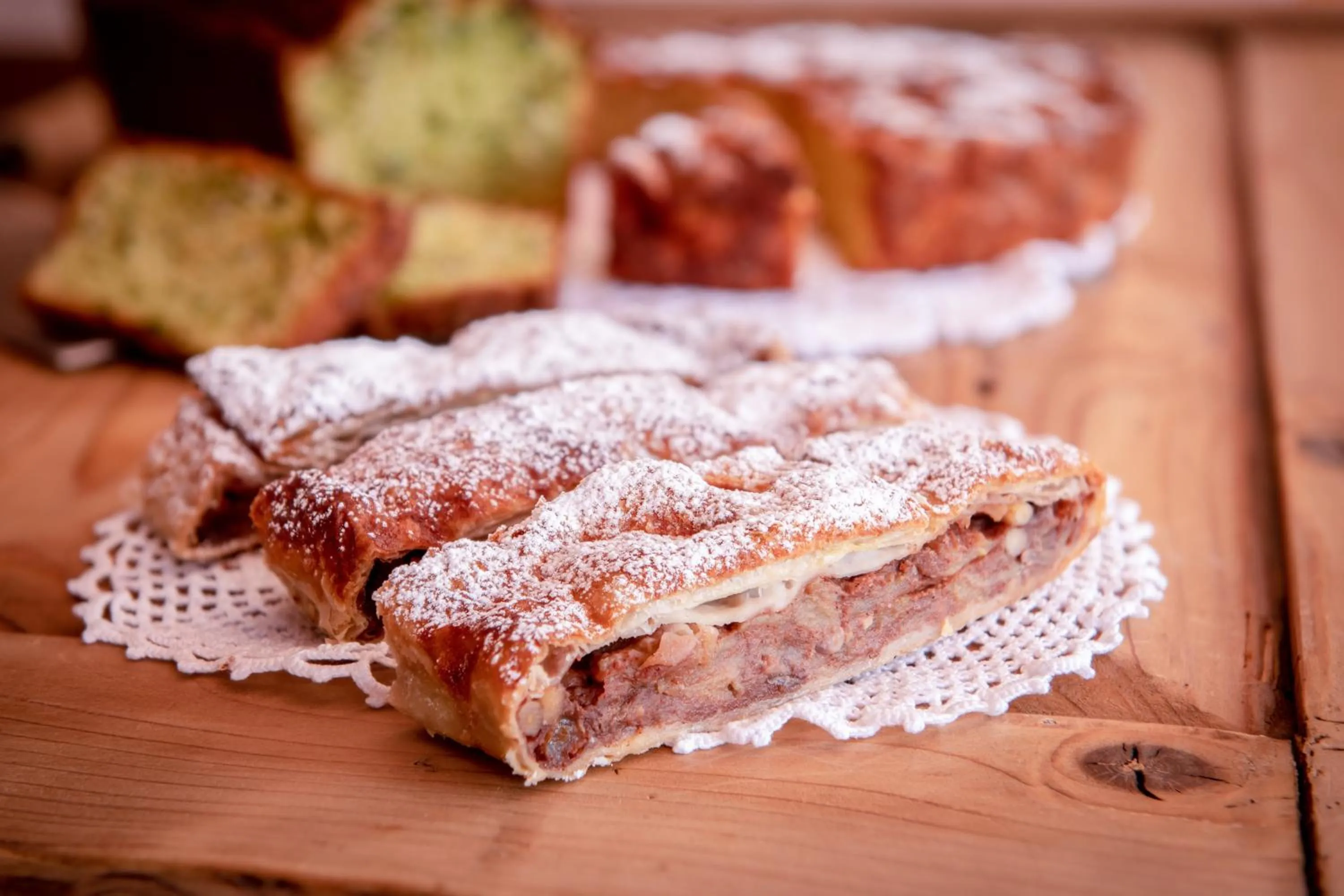 Breakfast in Hotel Londra Slow Living Molveno