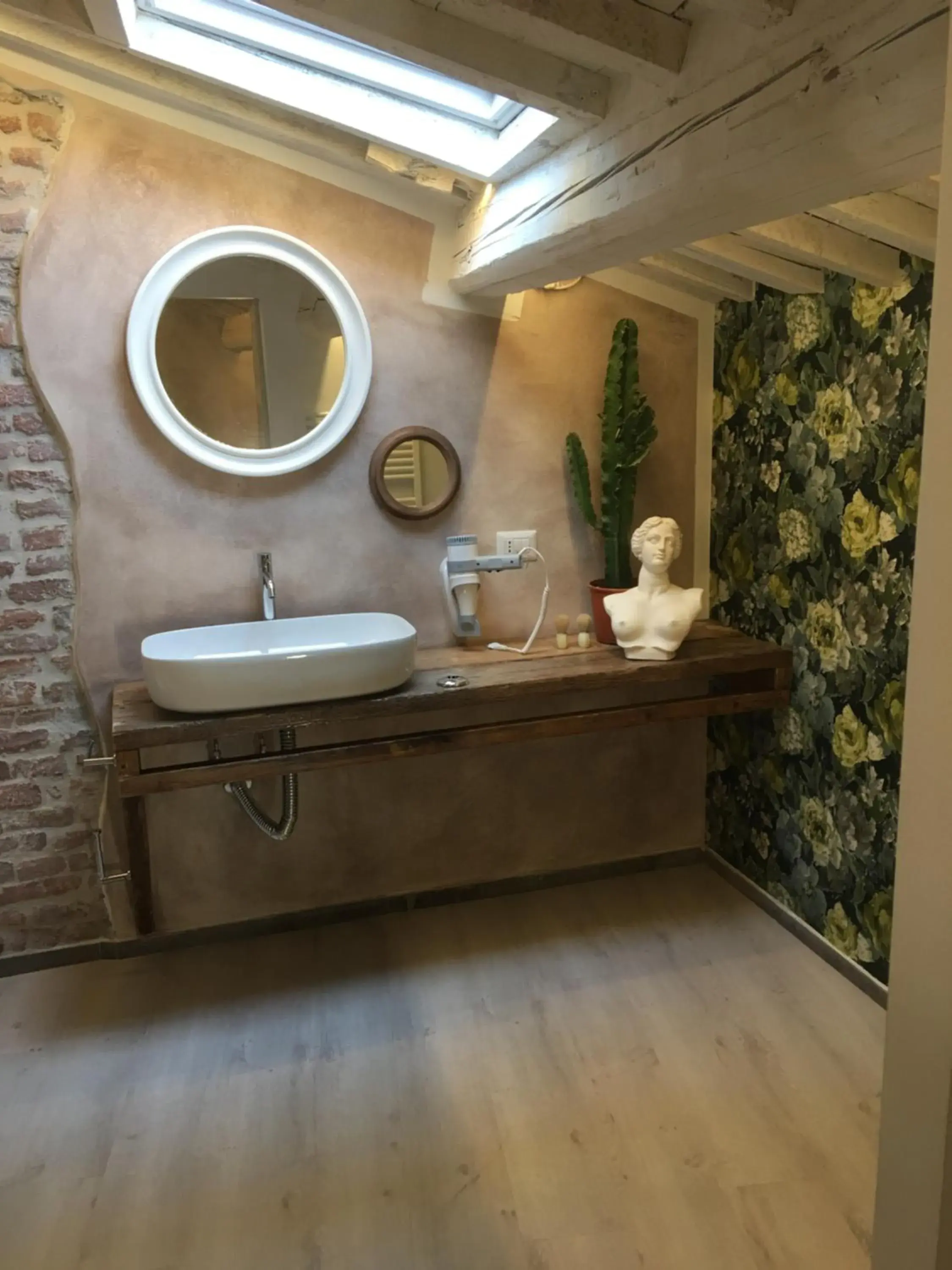 Superior Deluxe Double or Twin Room in Il Pozzo di Santa Zita Superior Deluxe Double or Twin Room in Il Pozzo di Santa Zita