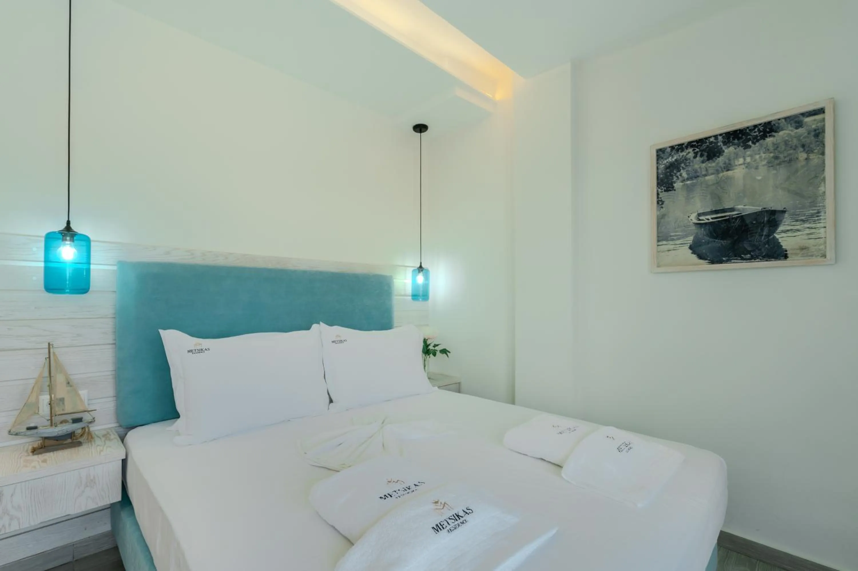 Bed in Metsikas Residence