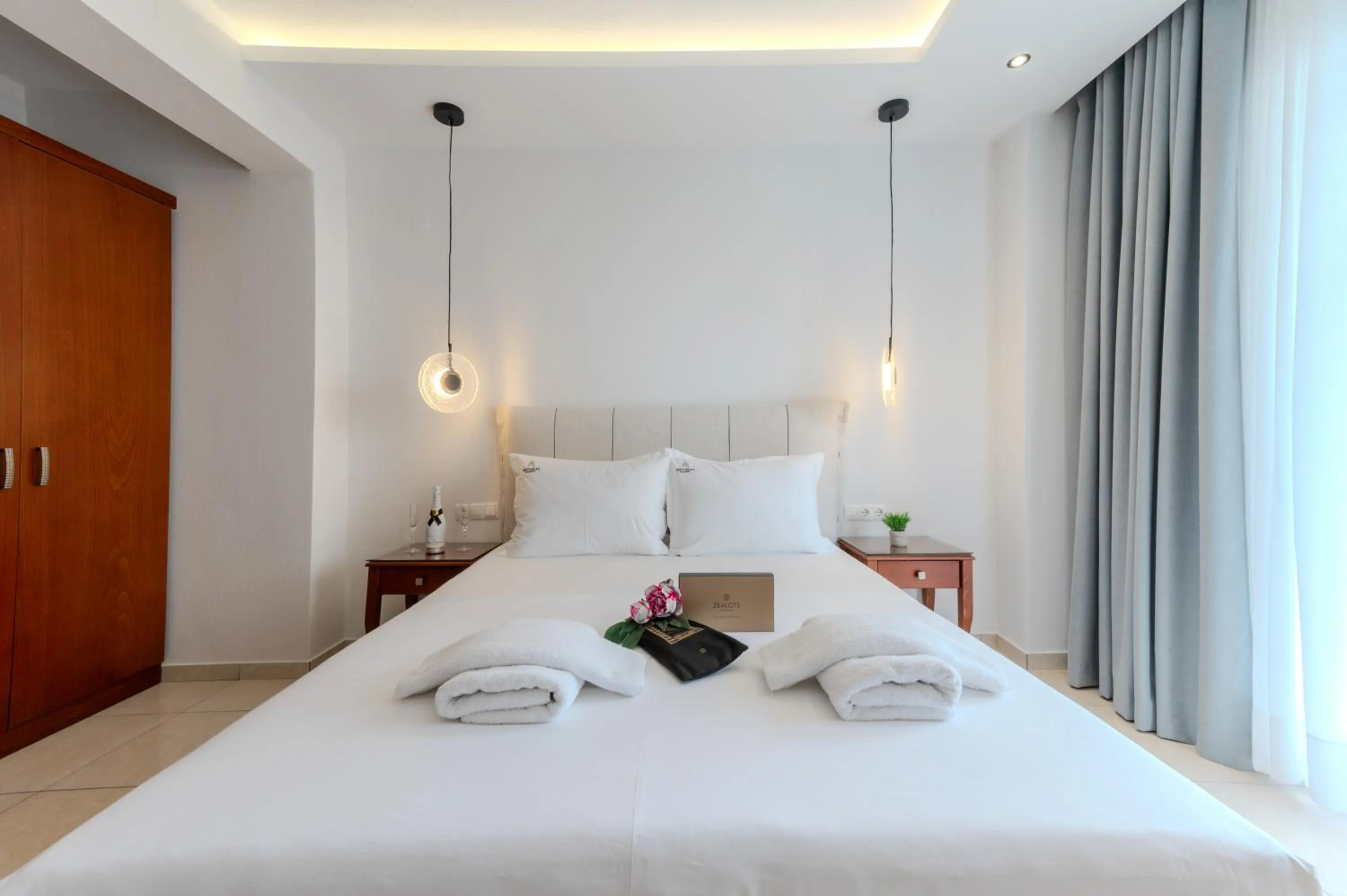 Bed in Metsikas Residence