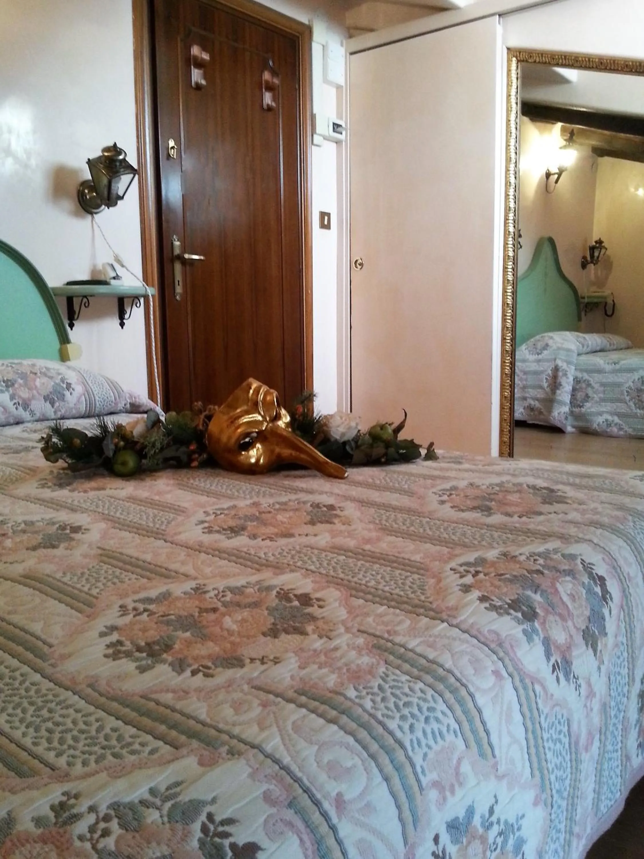 Photo of the whole room, Bed in Locanda Antico Fiore