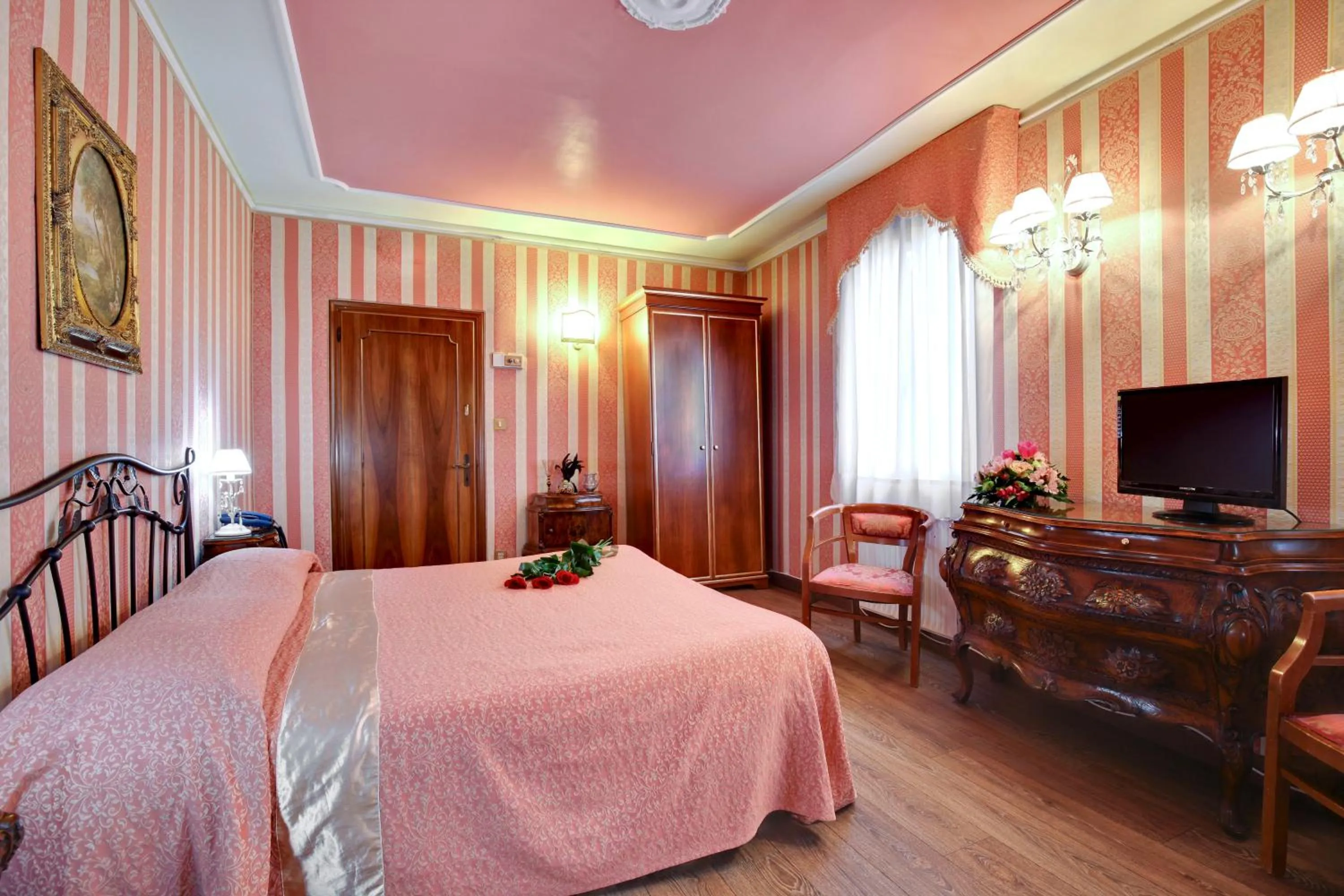 Photo of the whole room, Bed in Locanda Antico Fiore