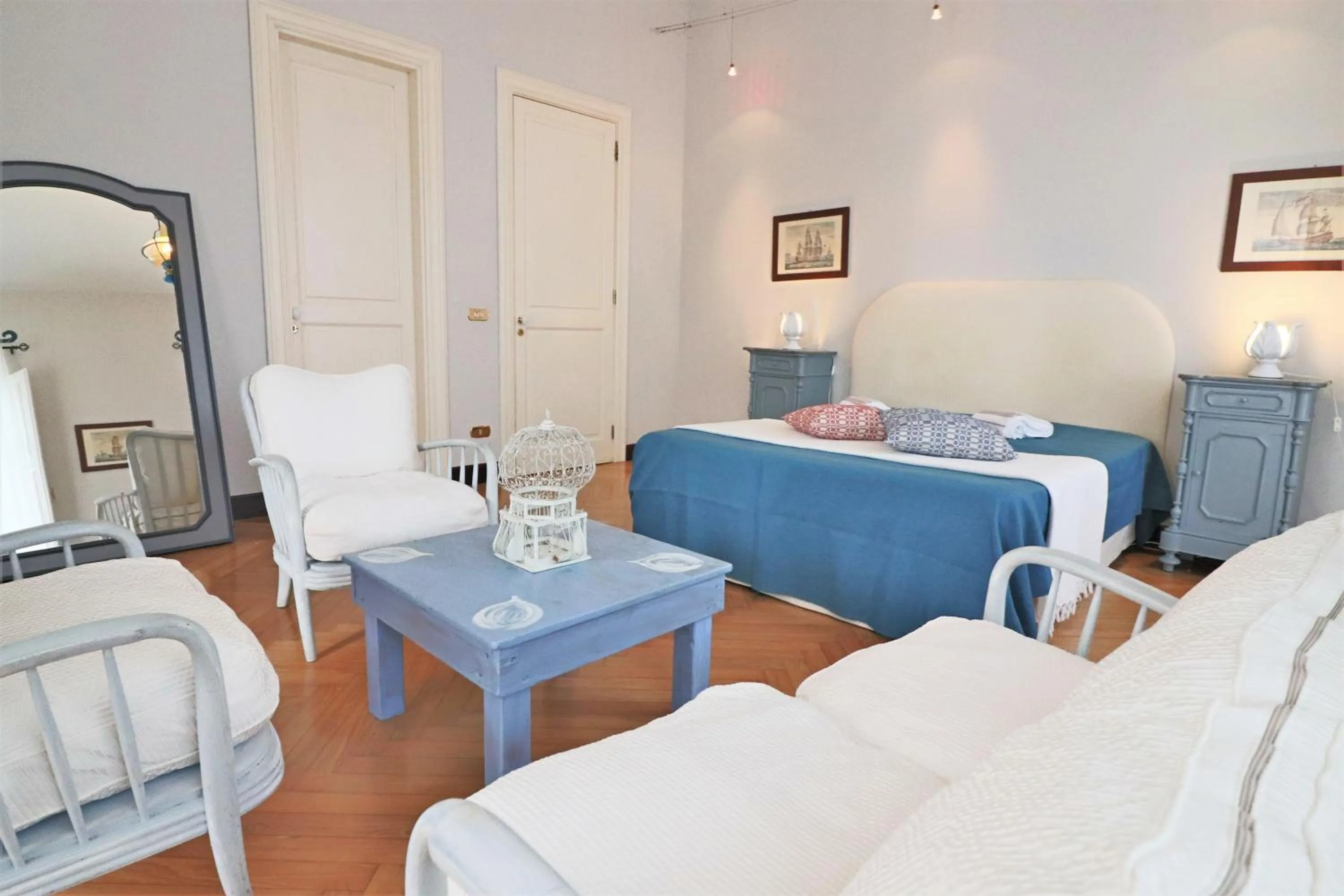 Photo of the whole room, Bed in Relais Delle Rose