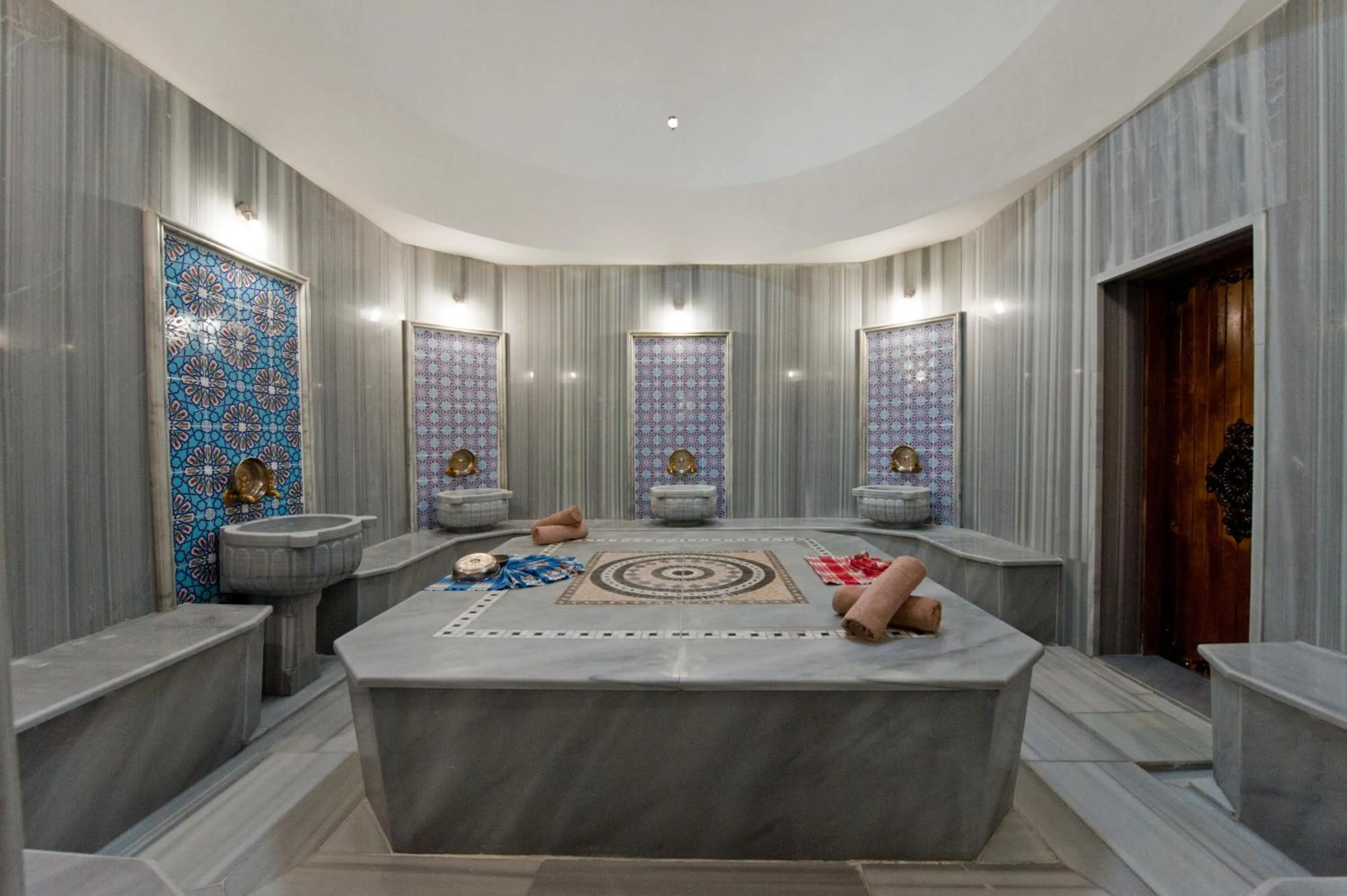 Steam room in Elegance Resort Hotel & SPA Wellness-Aqua