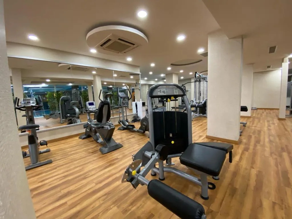 Fitness centre/facilities in Elegance Resort Hotel & SPA Wellness-Aqua