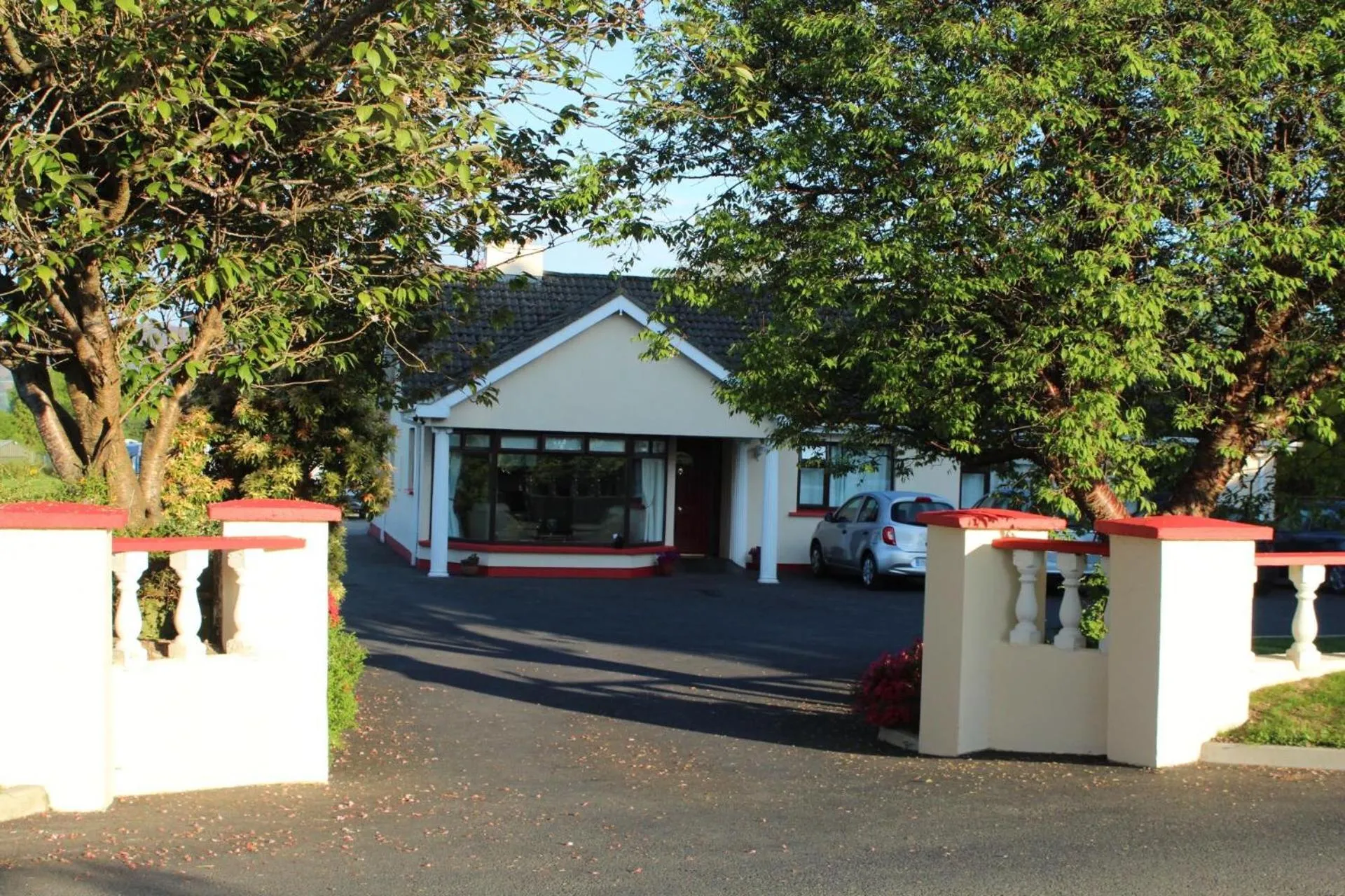 Lettermore Country Home