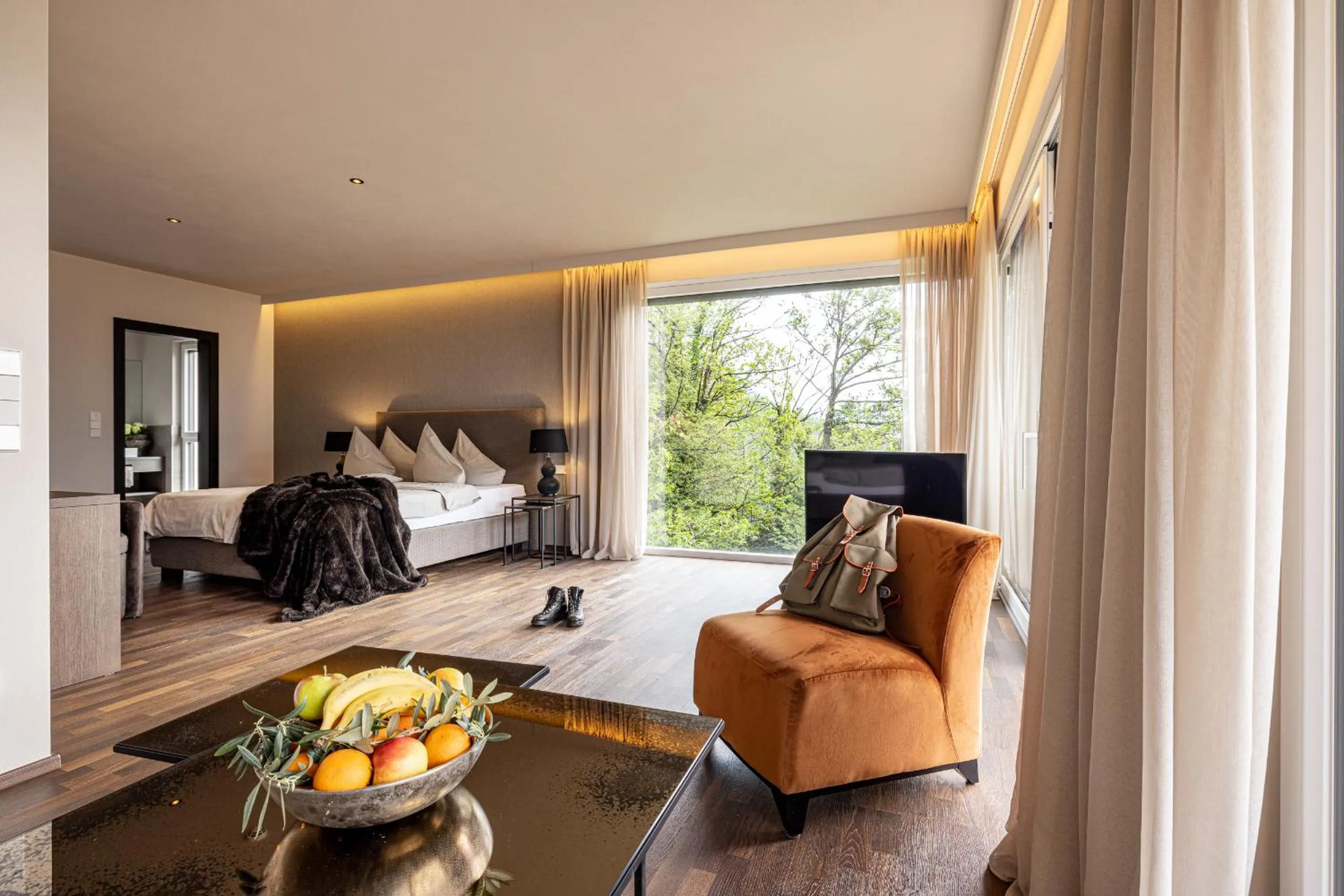 Living room, Bed in Hotel Finkenhof - Feel at home