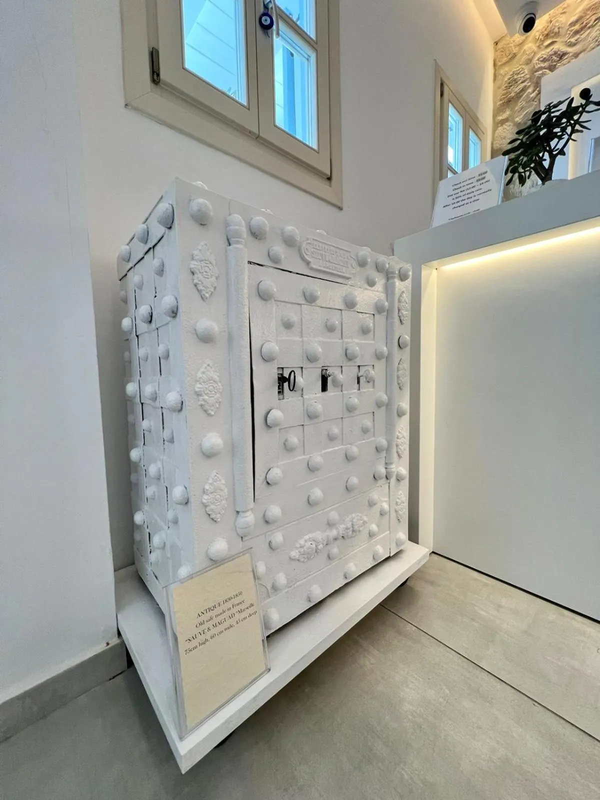 Property building in Matogianni Hotel