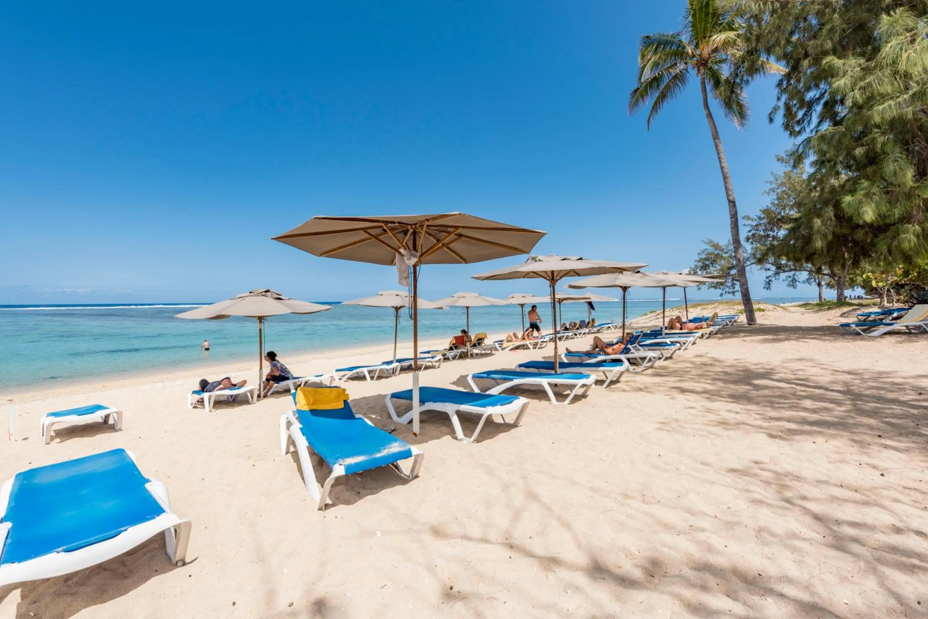 Day in Le Nautile Beachfront