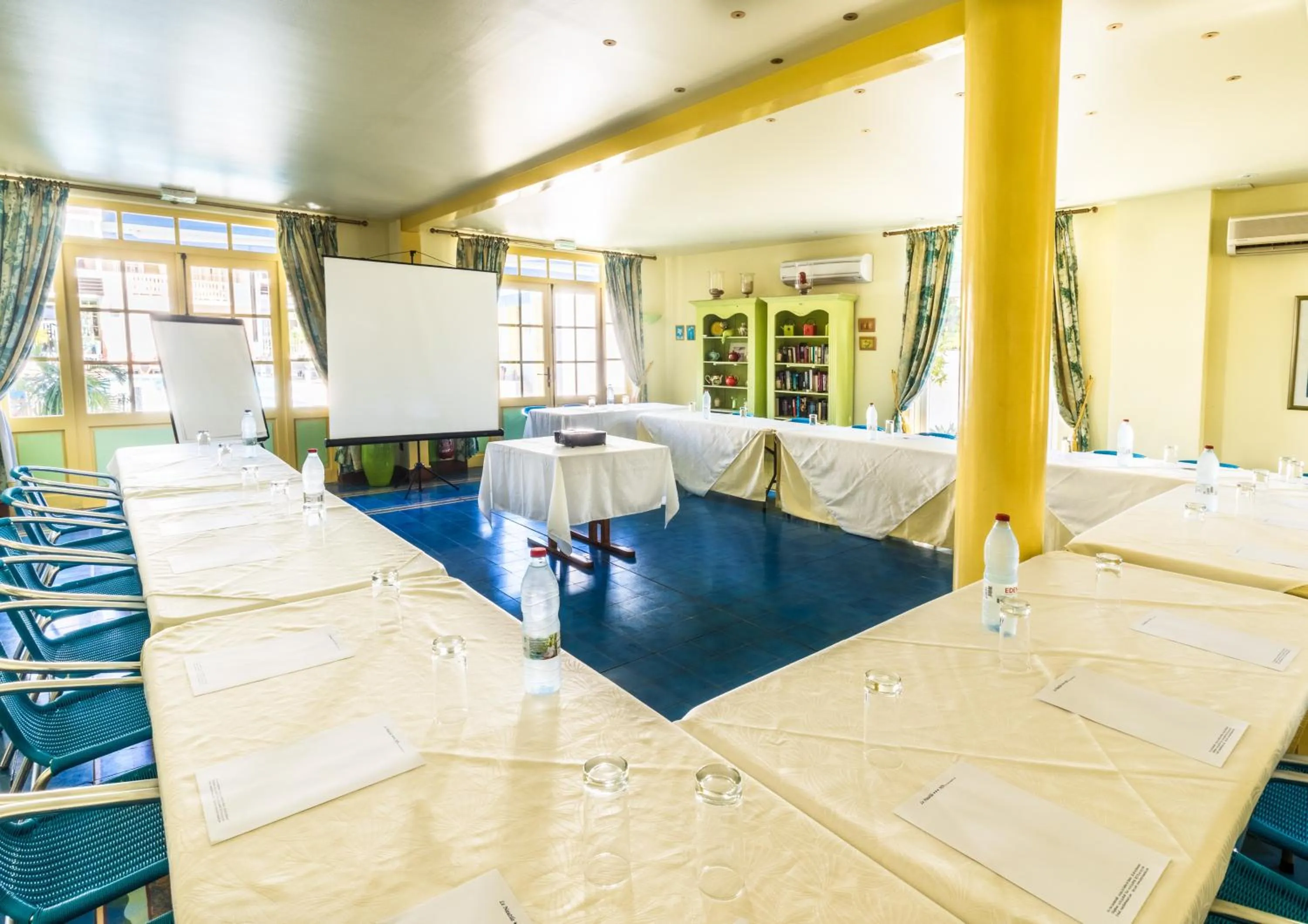 Library in Le Nautile Beachfront
