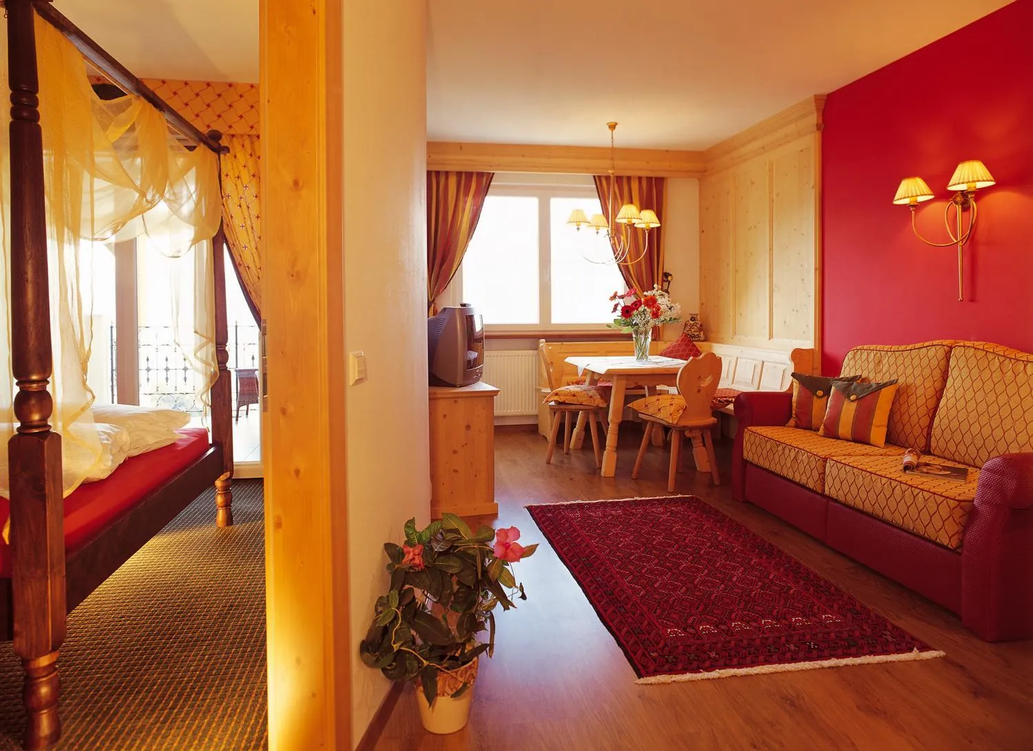 Living room, Bed in Hotel Finkennest - Panoramic Garden Resort