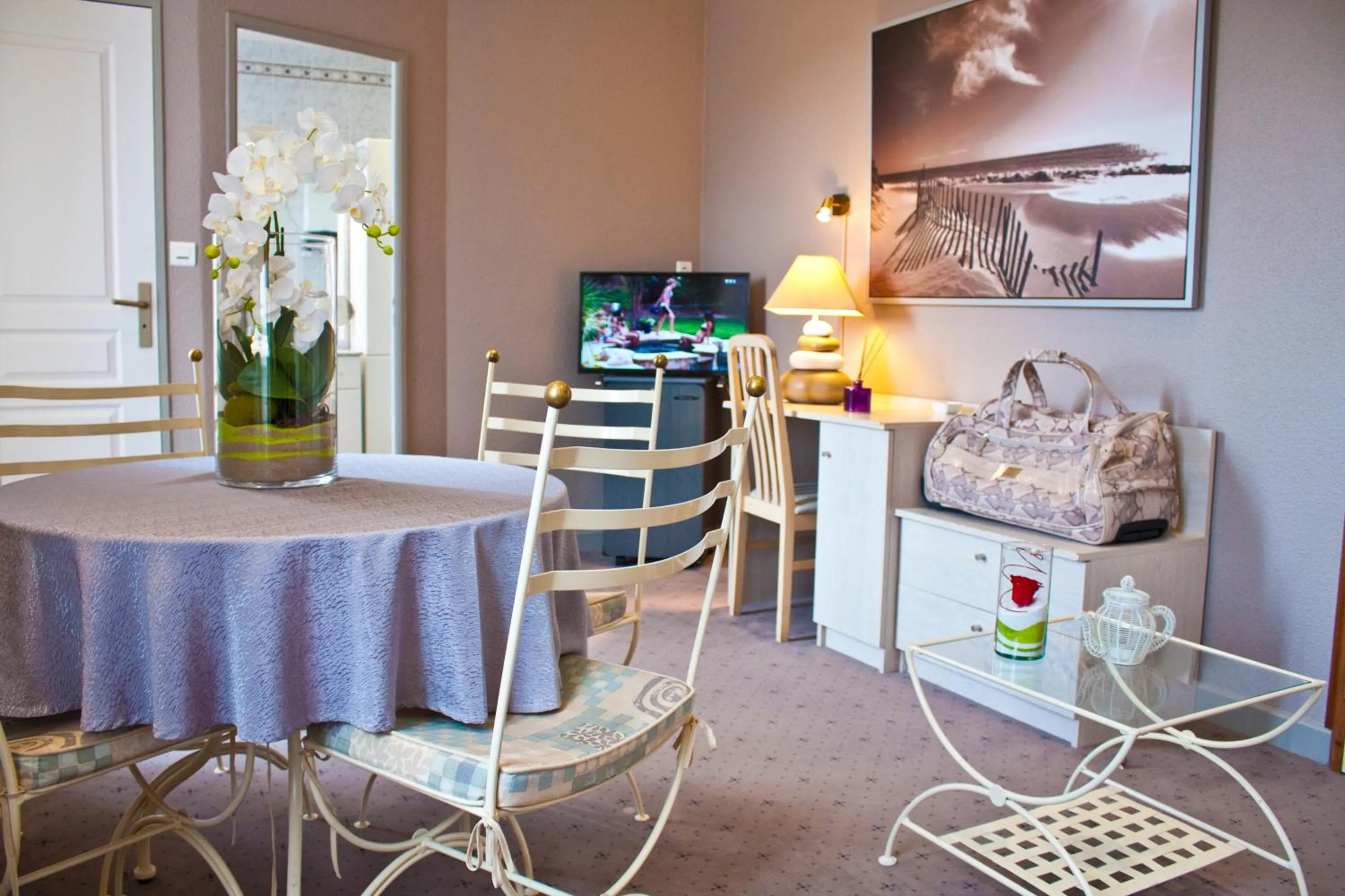 Day in Logis Hôtel Beau Site