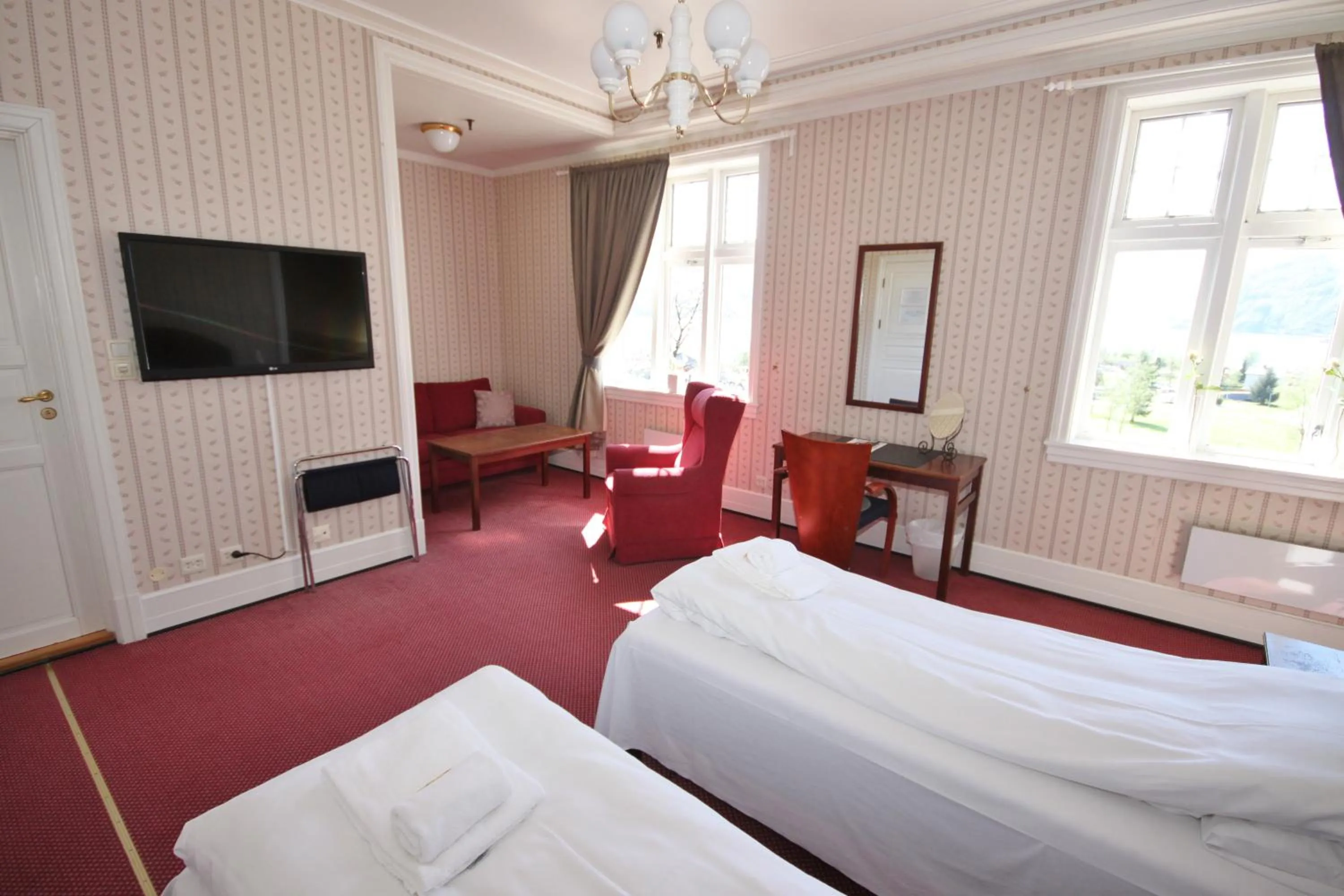 Bedroom, Bed in Sauda Fjordhotell