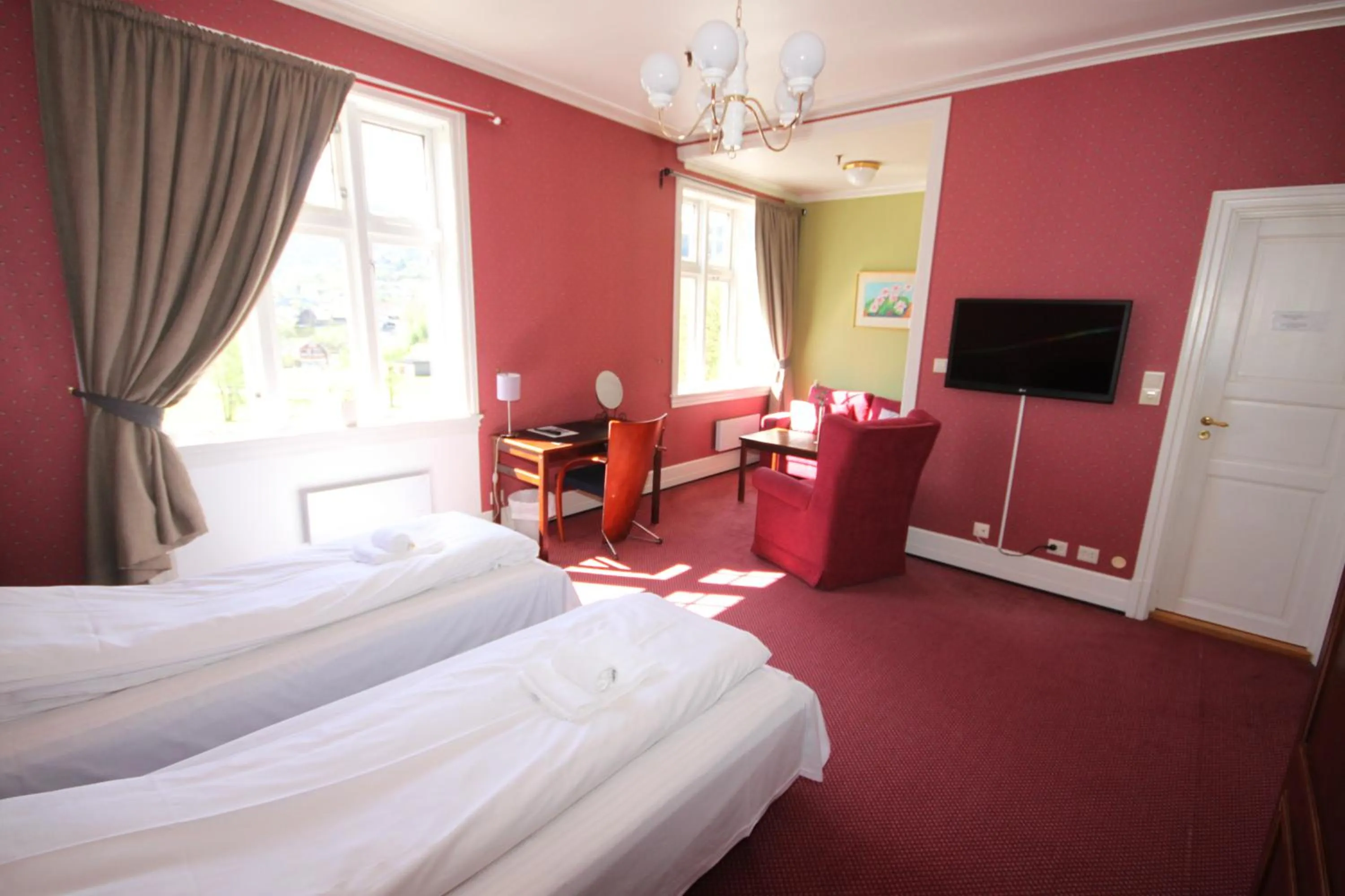 Bedroom, Bed in Sauda Fjordhotell